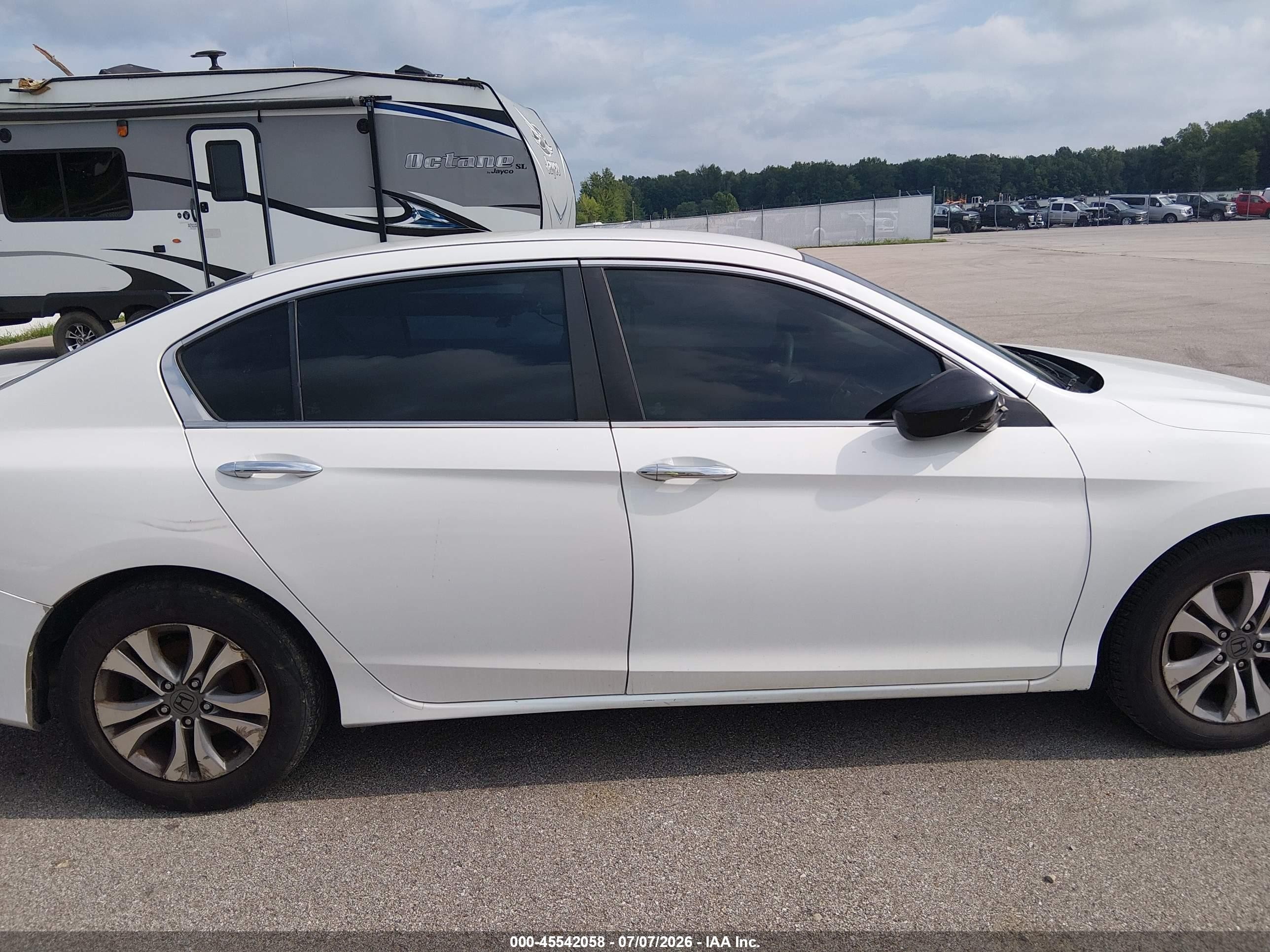 2015 Honda Accord Lx Белый vin: 1HGCR2F31FA026272