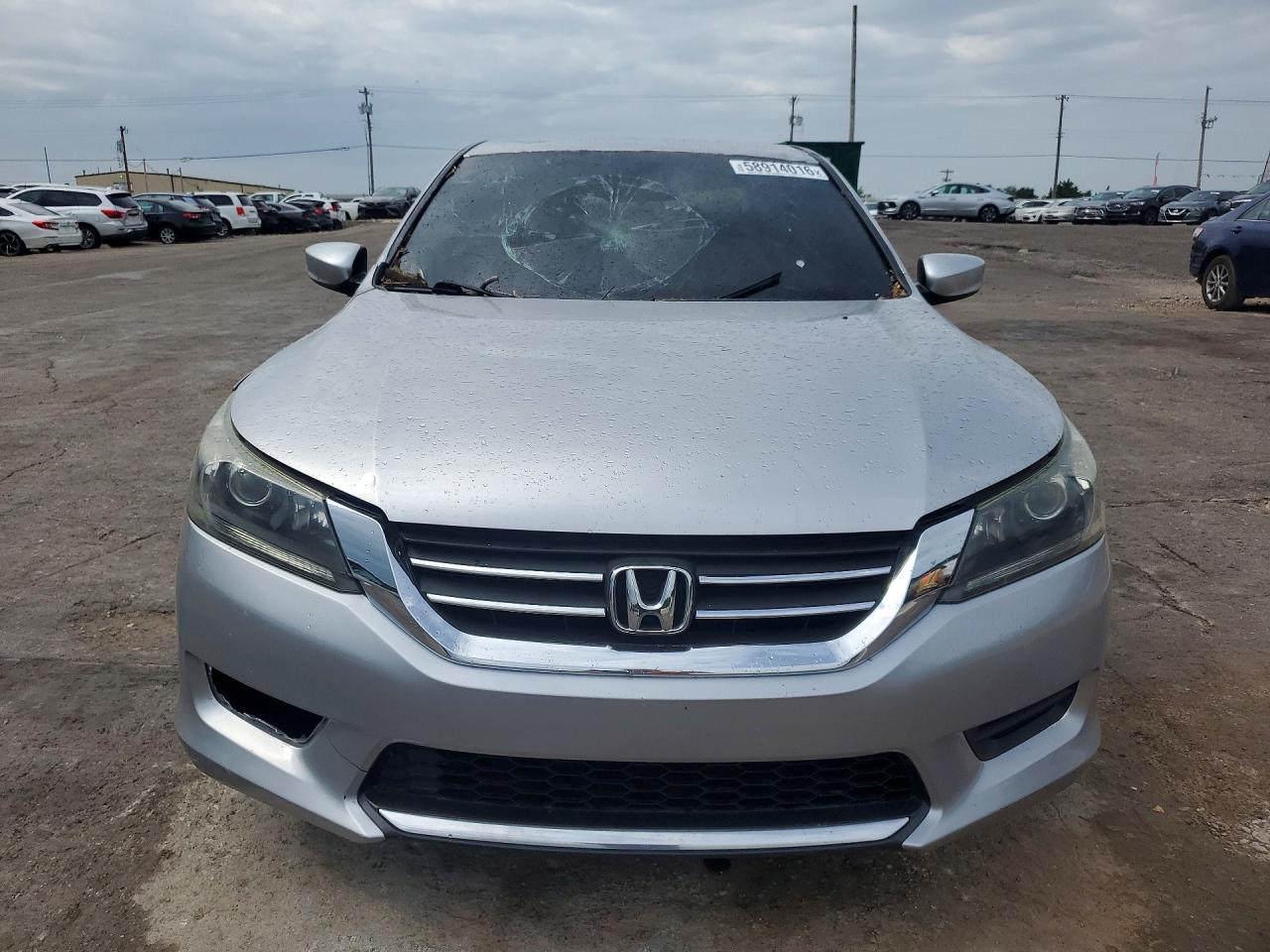 2015 Honda Accord Lx Серебряный vin: 1HGCR2F31FA137159