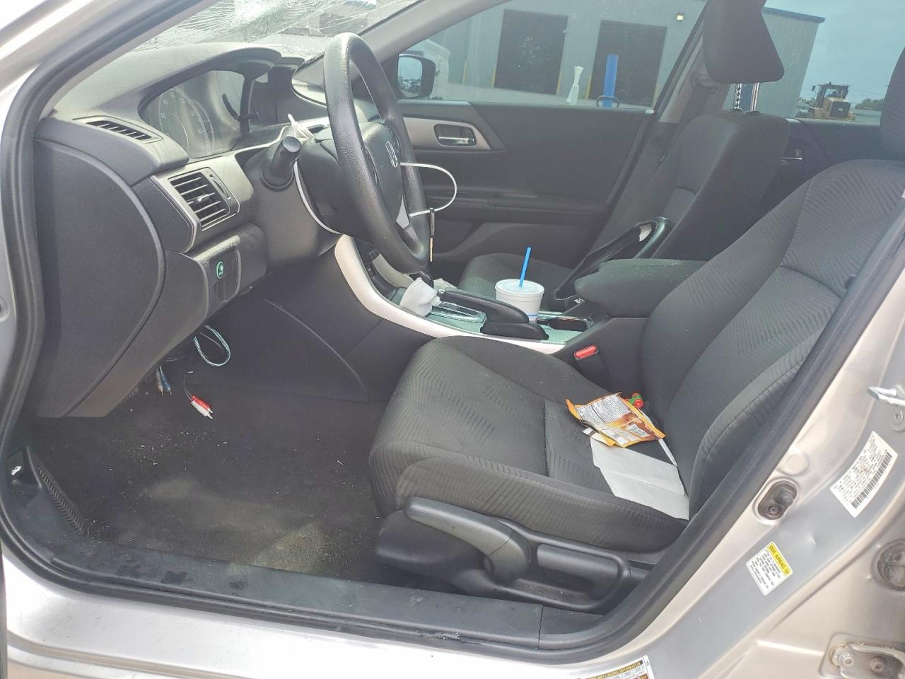 2015 Honda Accord Lx Серебряный vin: 1HGCR2F31FA137159