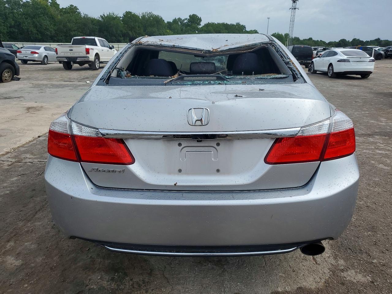 2015 Honda Accord Lx Серебряный vin: 1HGCR2F31FA137159