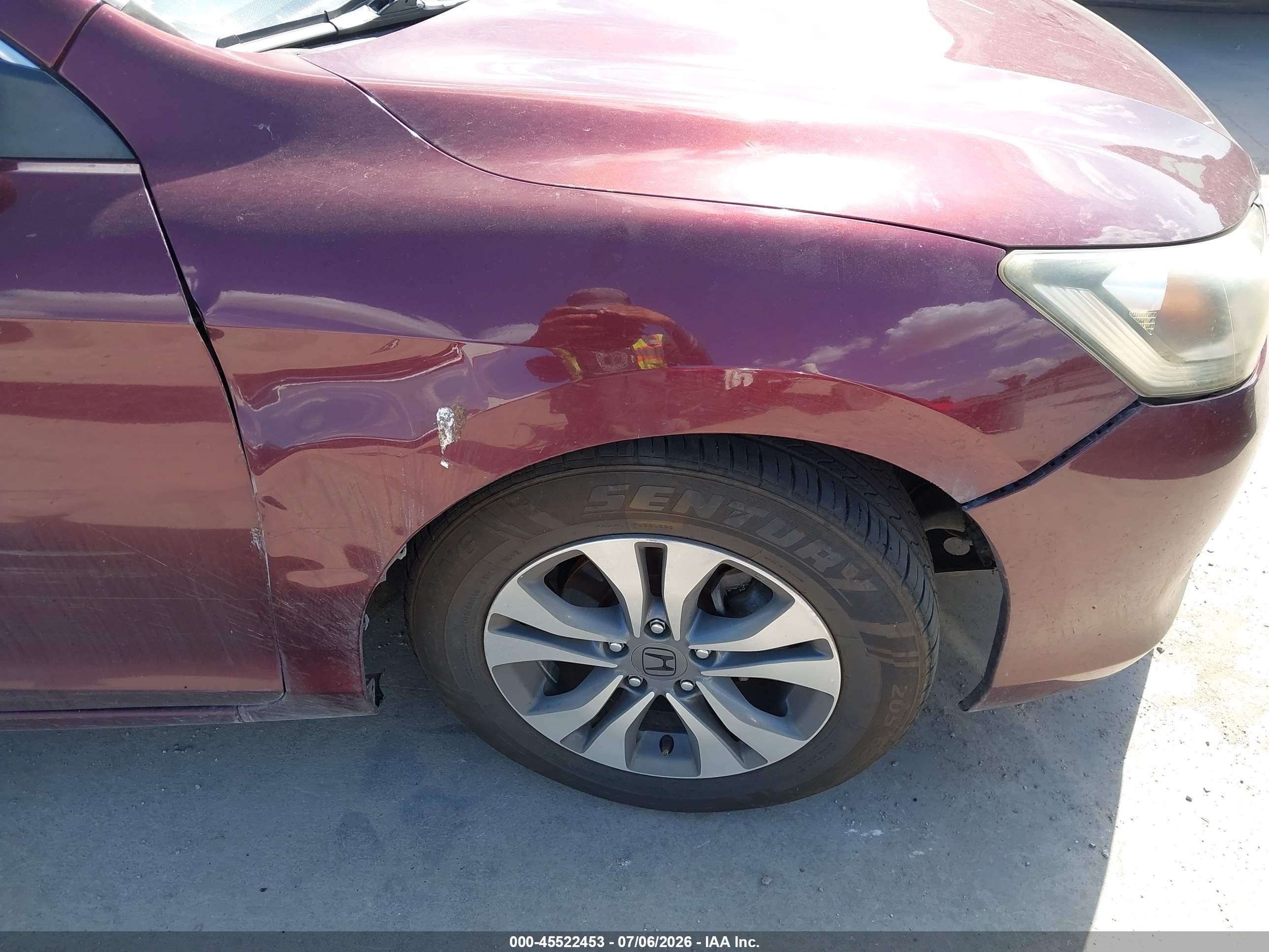 2015 Honda Accord Lx Burgundy vin: 1HGCR2F31FA167875