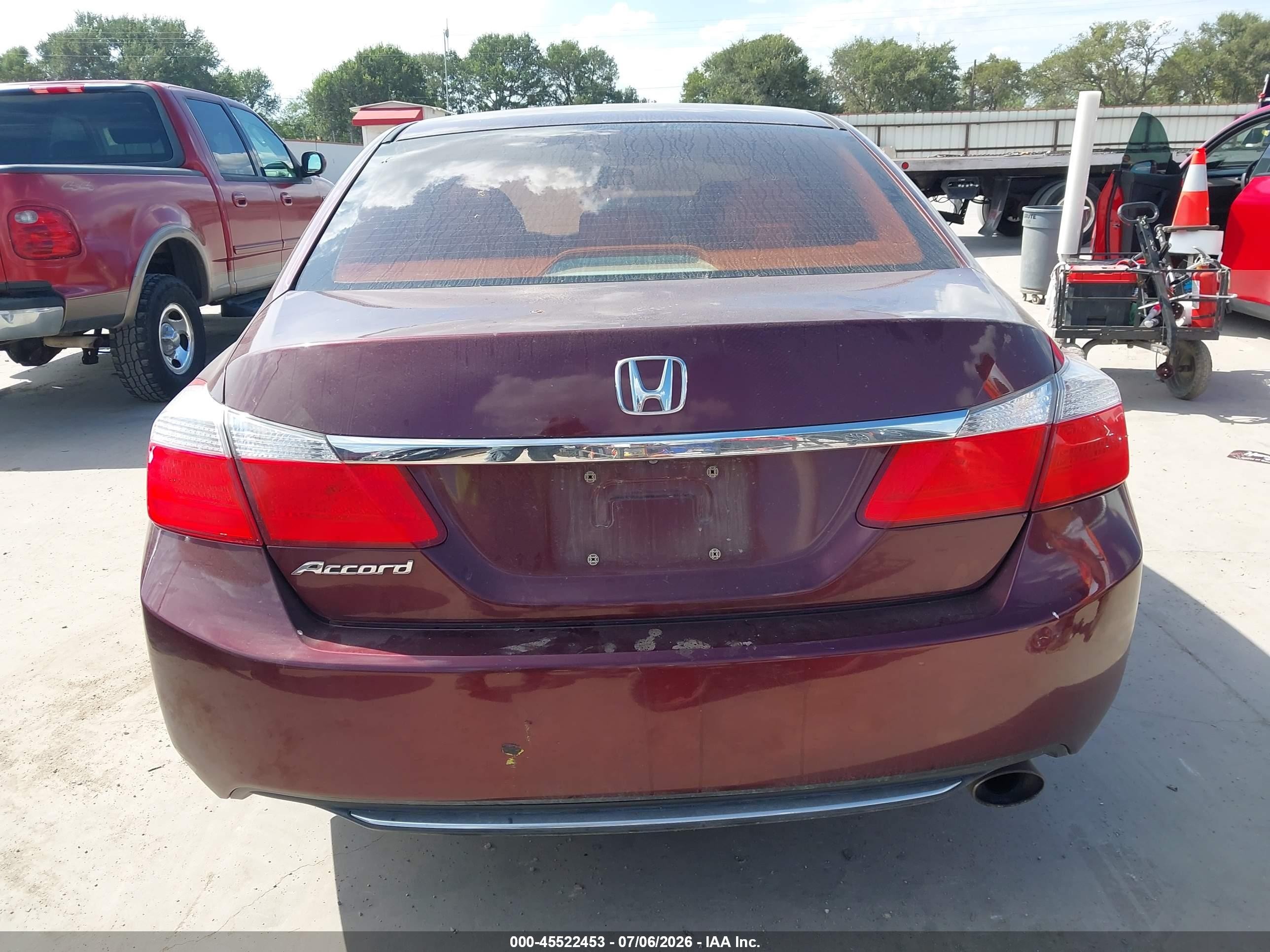 2015 Honda Accord Lx Burgundy vin: 1HGCR2F31FA167875