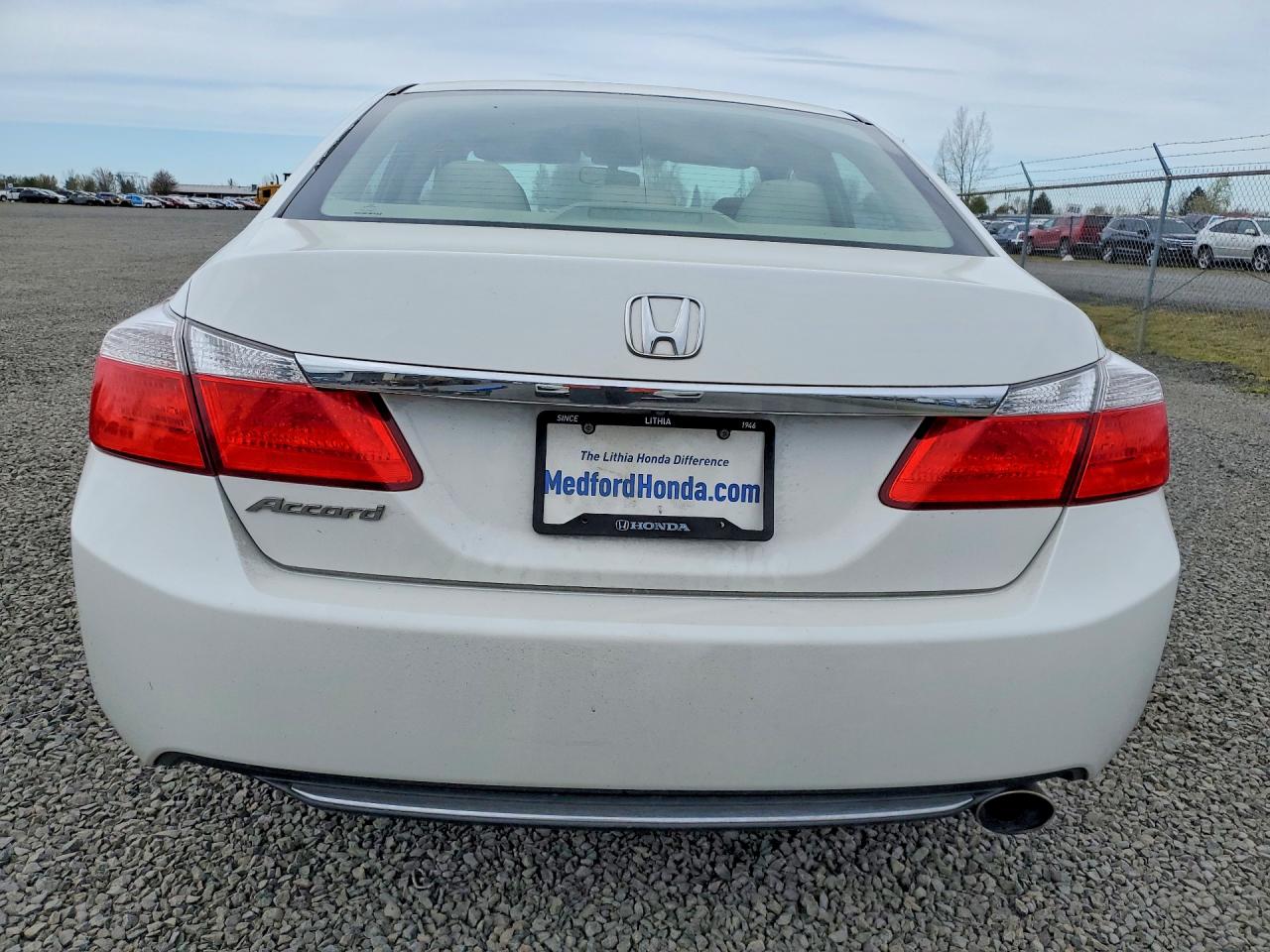 2015 Honda Accord Lx White vin: 1HGCR2F31FA216394