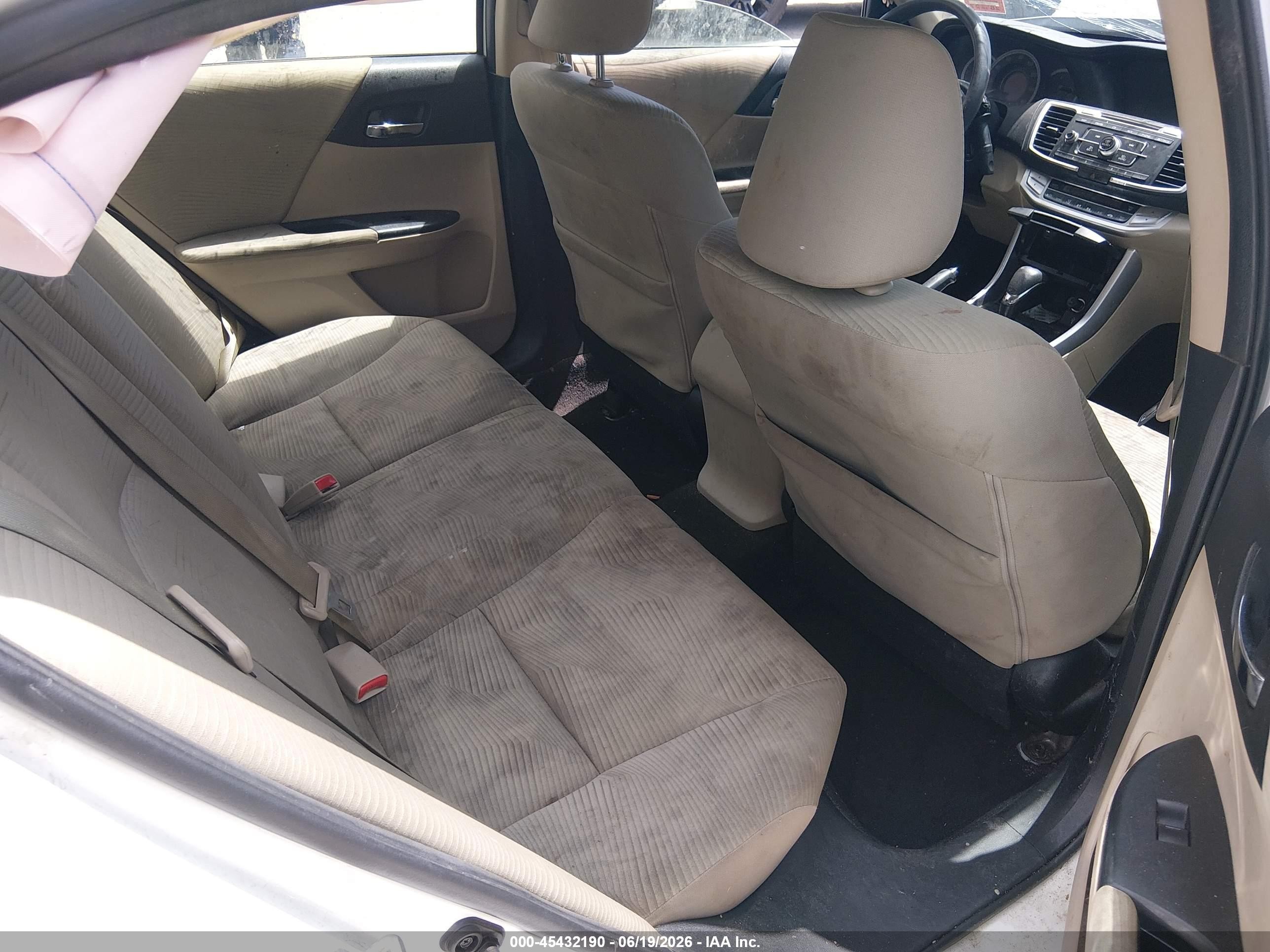 2015 Honda Accord Lx White vin: 1HGCR2F31FA219957