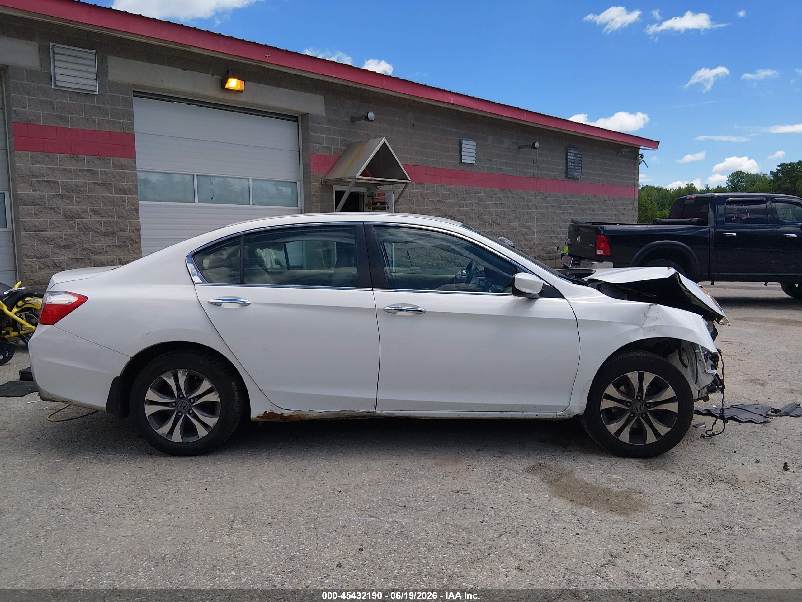 2015 Honda Accord Lx White vin: 1HGCR2F31FA219957