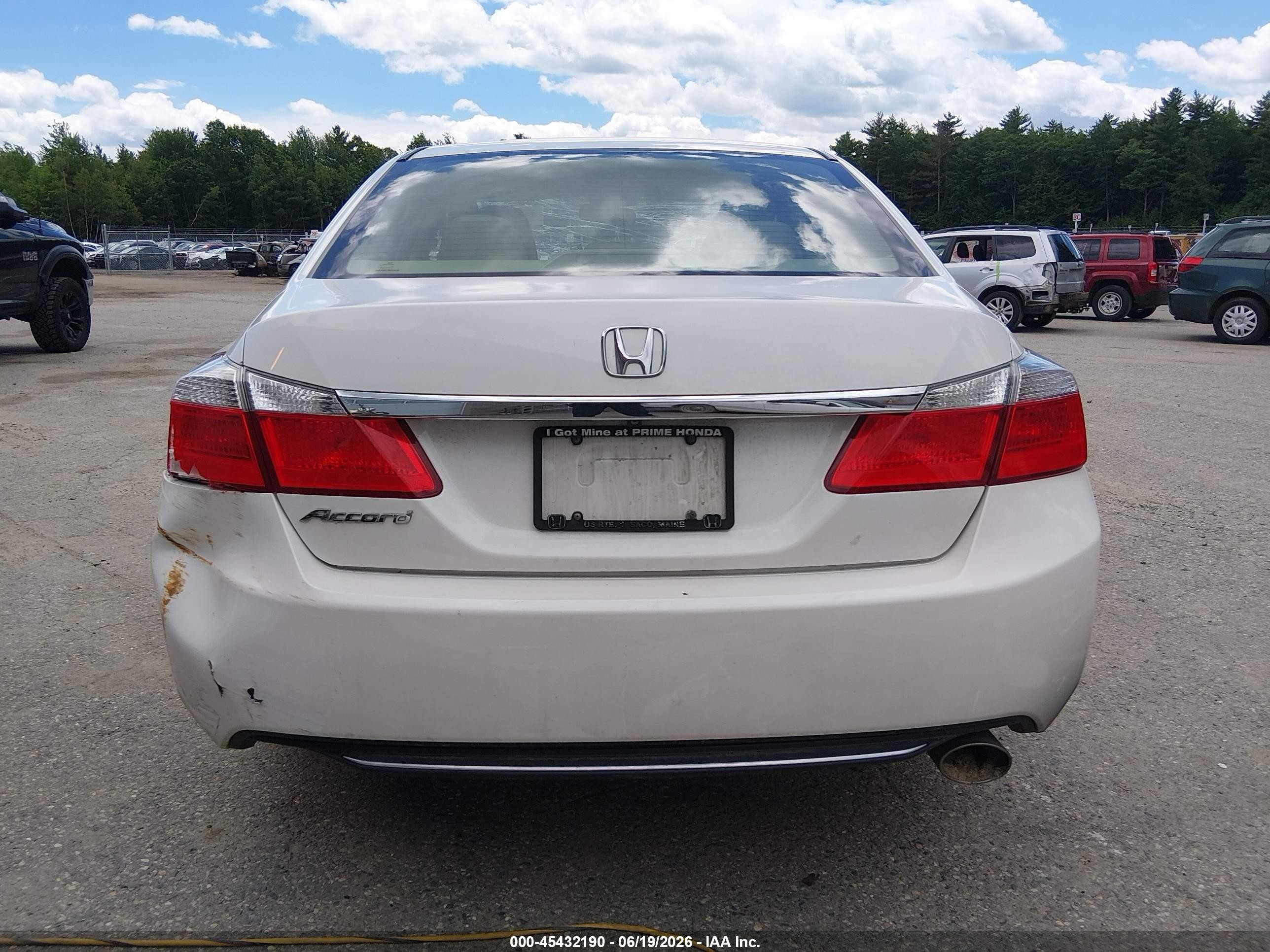 2015 Honda Accord Lx White vin: 1HGCR2F31FA219957