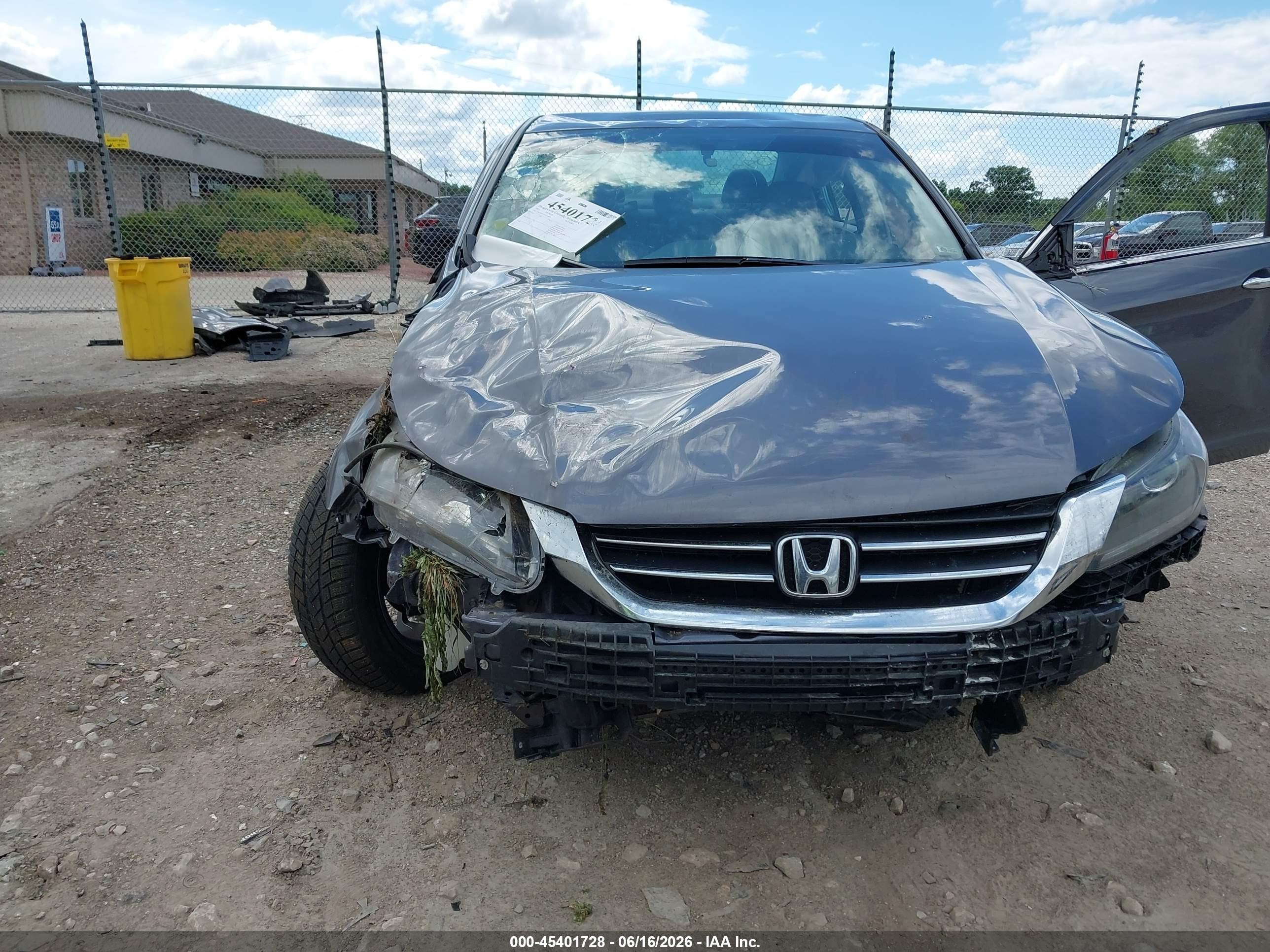2015 Honda Accord Lx Gray vin: 1HGCR2F31FA256474