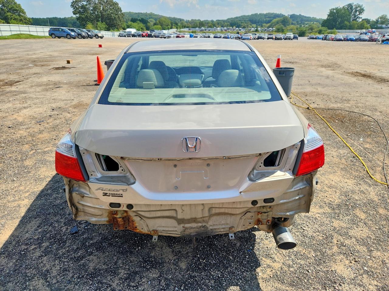 2015 Honda Accord Lx Tan vin: 1HGCR2F31FA262730