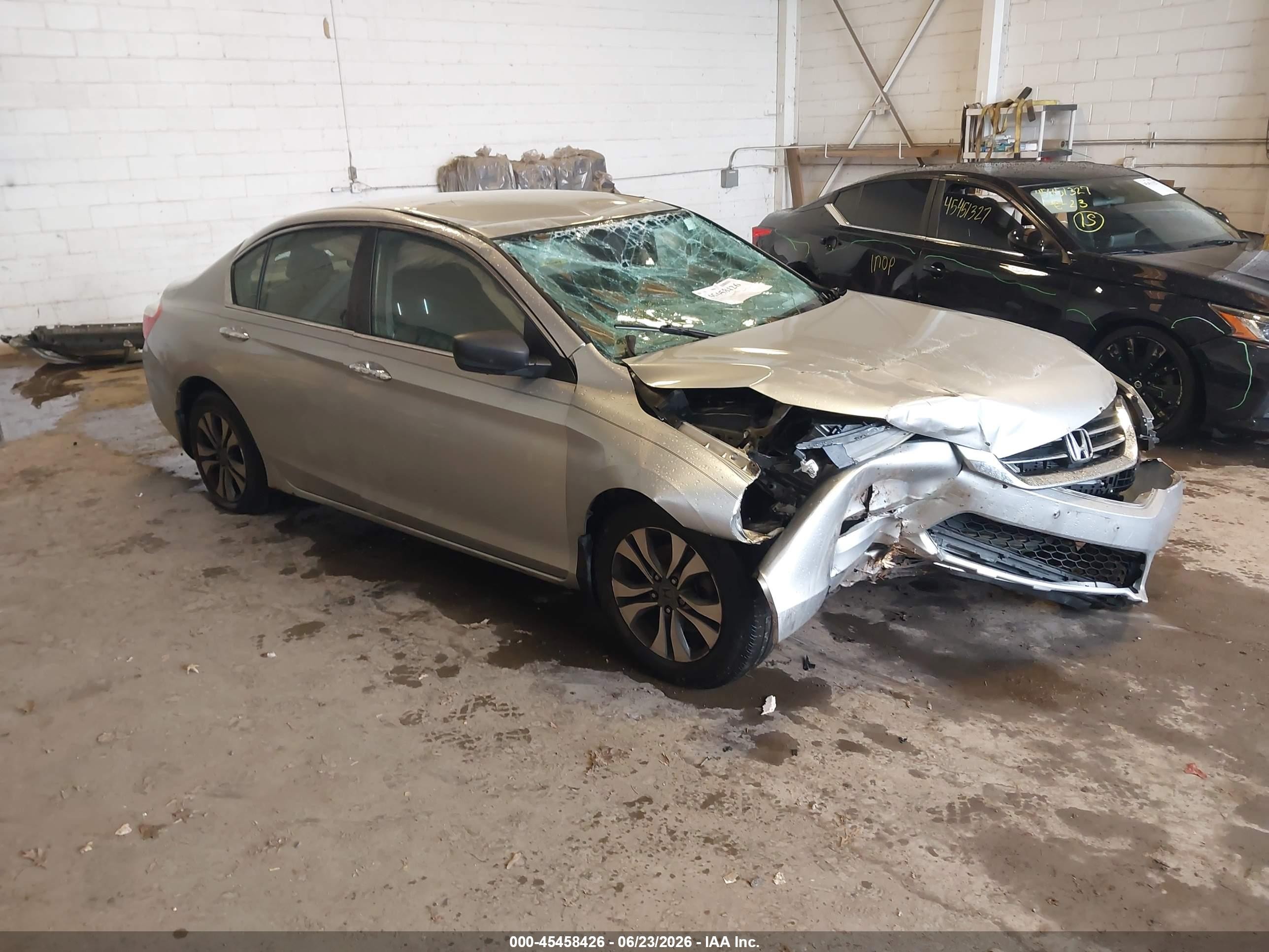 2013 Honda Accord Lx Silver vin: 1HGCR2F32DA006352