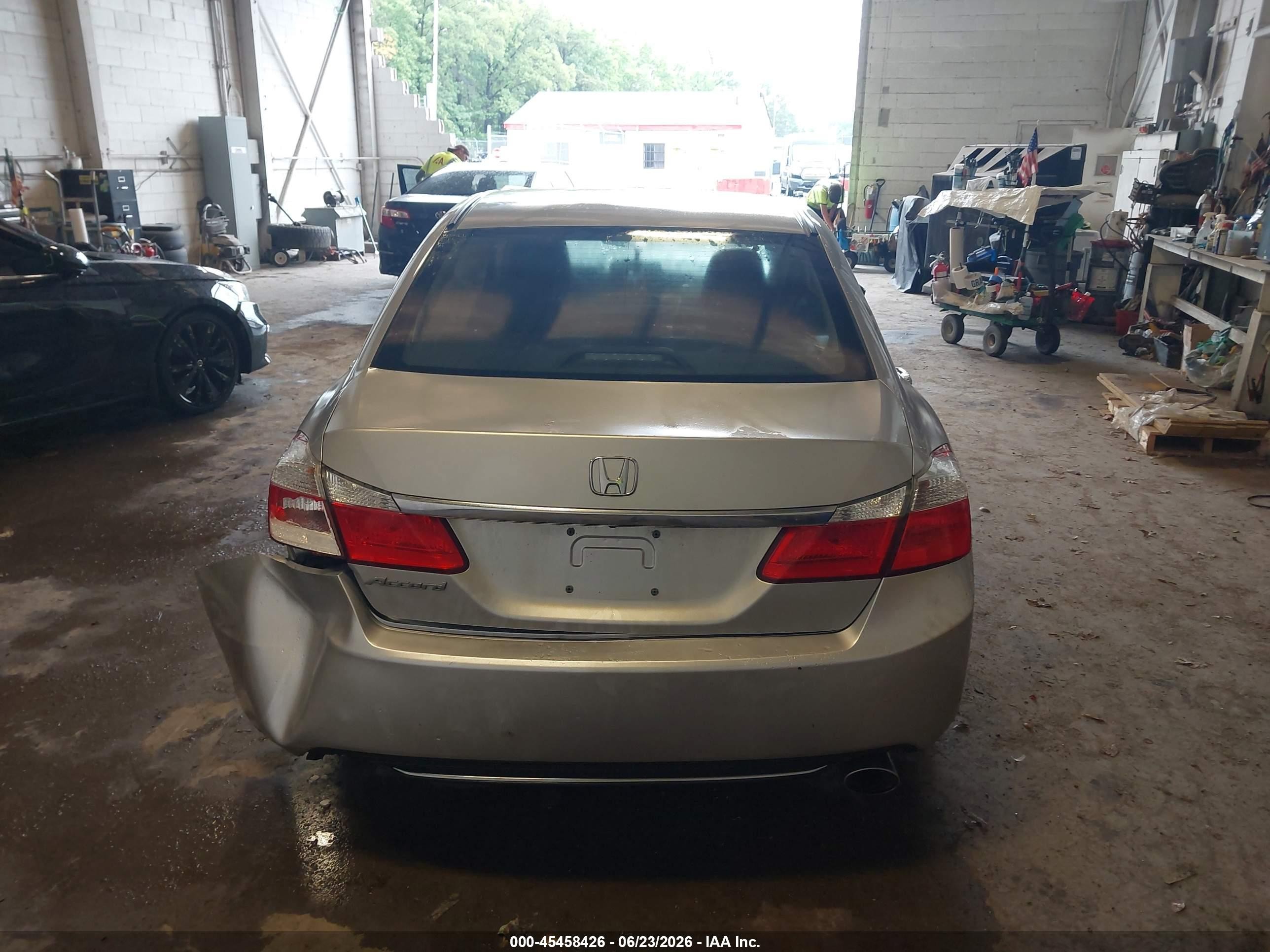 2013 Honda Accord Lx Silver vin: 1HGCR2F32DA006352