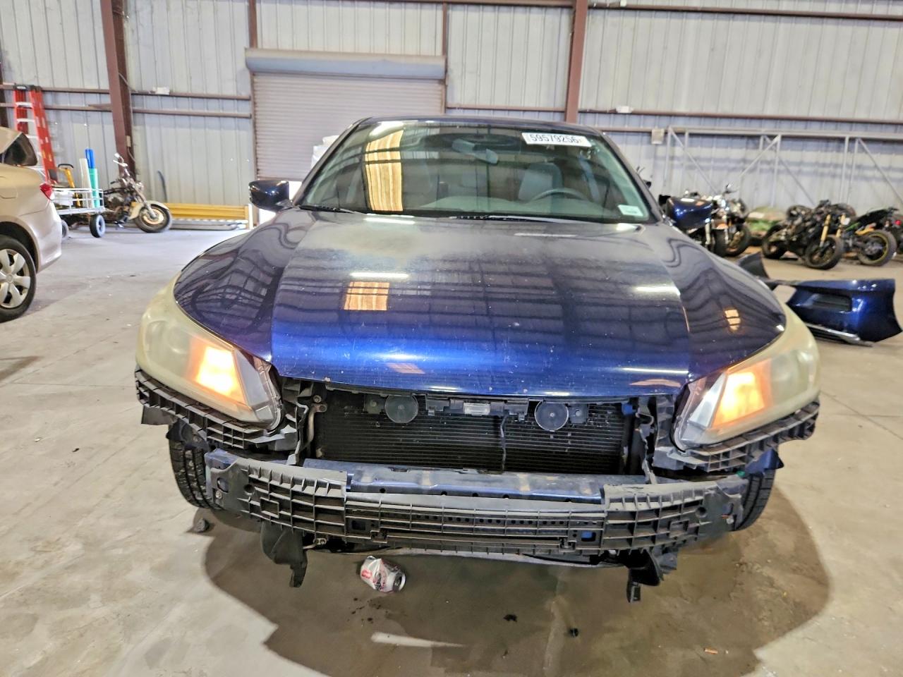2013 Honda Accord Lx Blue vin: 1HGCR2F32DA006397