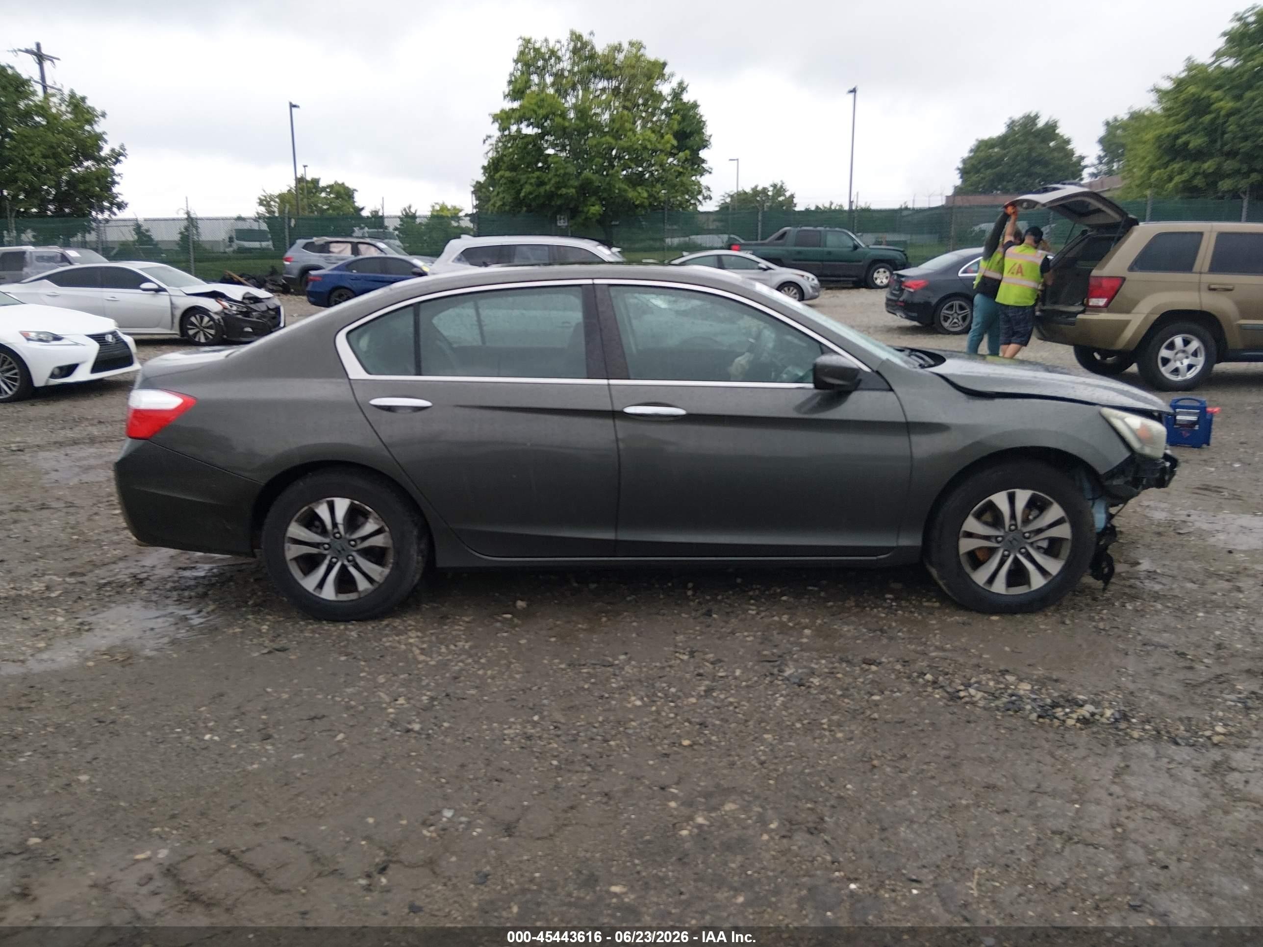2013 Honda Accord Lx Gray vin: 1HGCR2F32DA028027