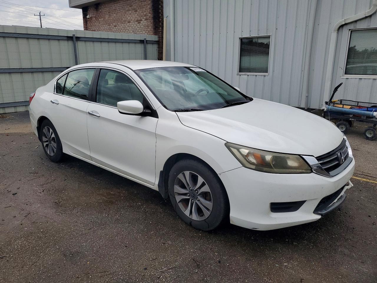 2013 Honda Accord Lx White vin: 1HGCR2F32DA064431