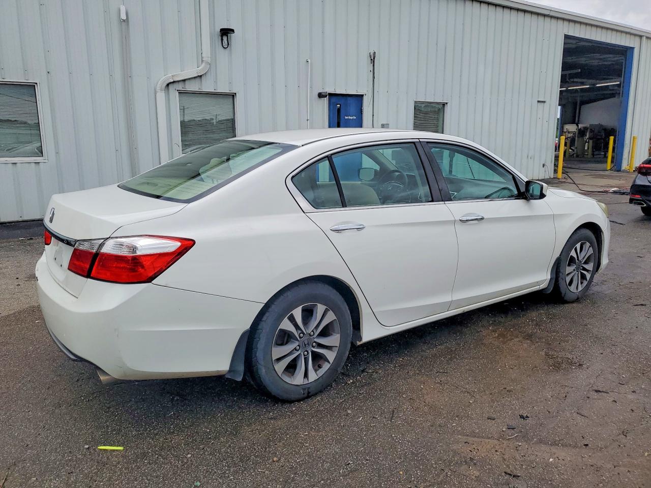 2013 Honda Accord Lx White vin: 1HGCR2F32DA064431