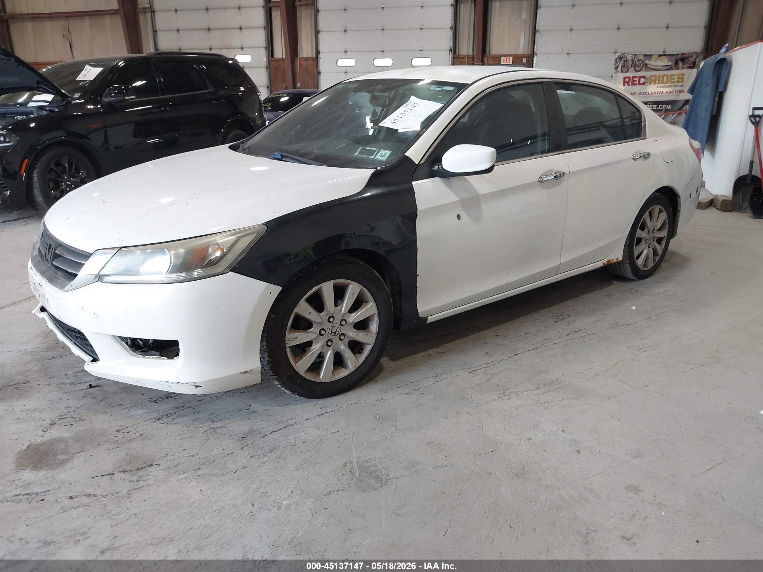 2013 Honda Accord Lx White vin: 1HGCR2F32DA088230