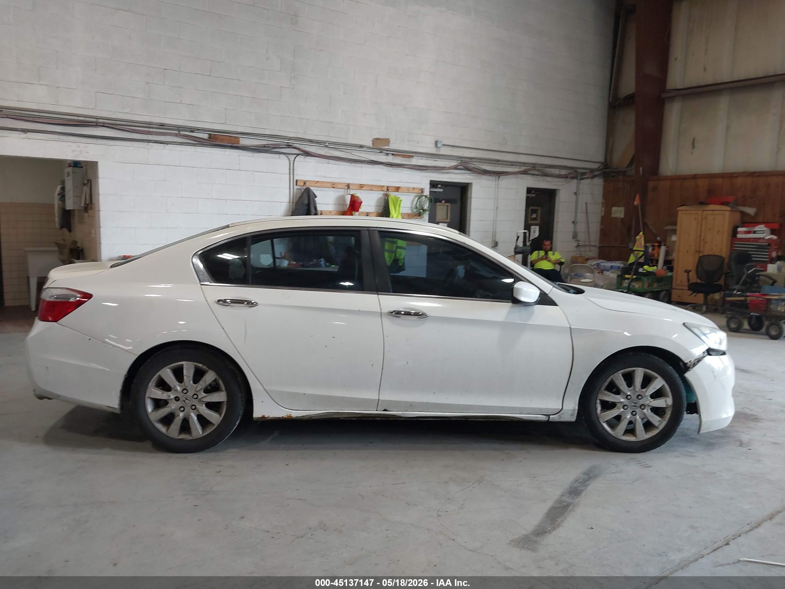 2013 Honda Accord Lx White vin: 1HGCR2F32DA088230