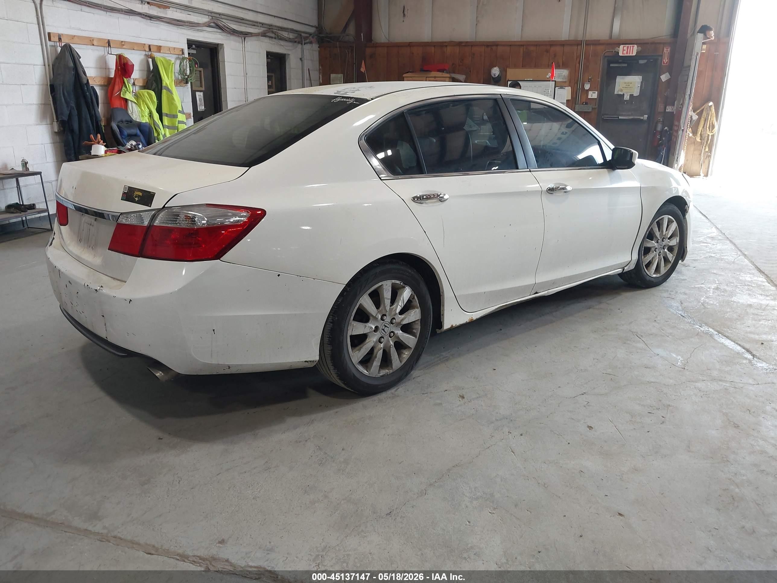 2013 Honda Accord Lx White vin: 1HGCR2F32DA088230