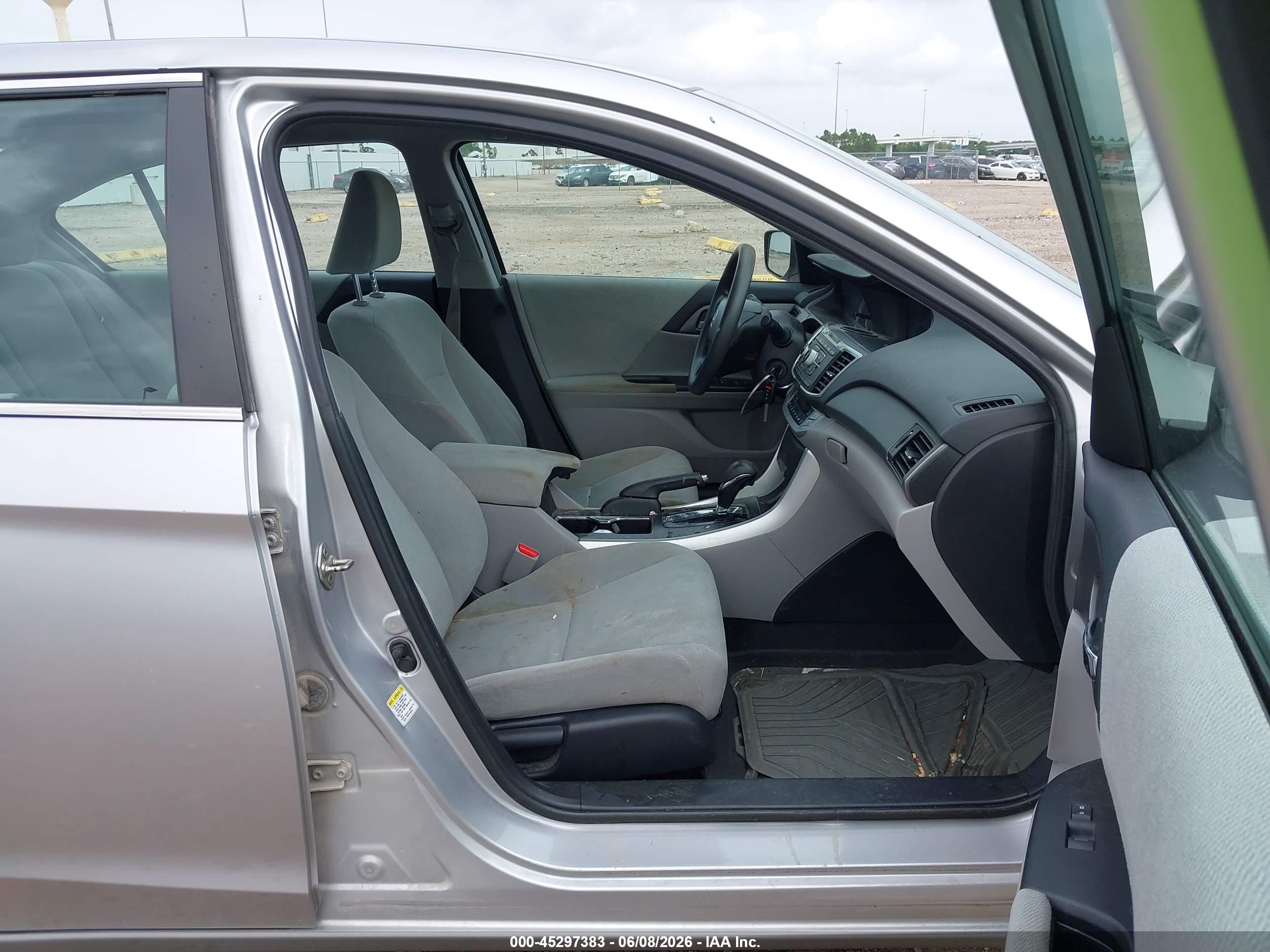 2013 Honda Accord Lx Silver vin: 1HGCR2F32DA101770