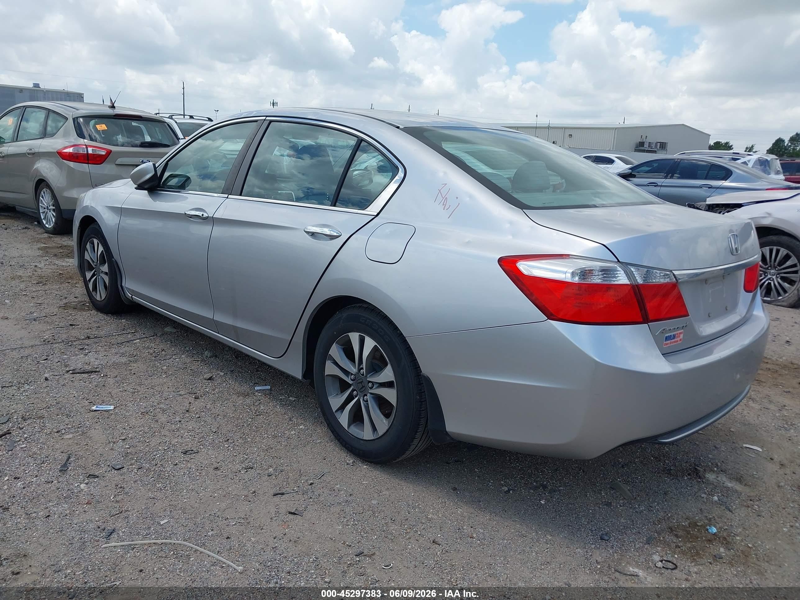 2013 Honda Accord Lx Silver vin: 1HGCR2F32DA101770