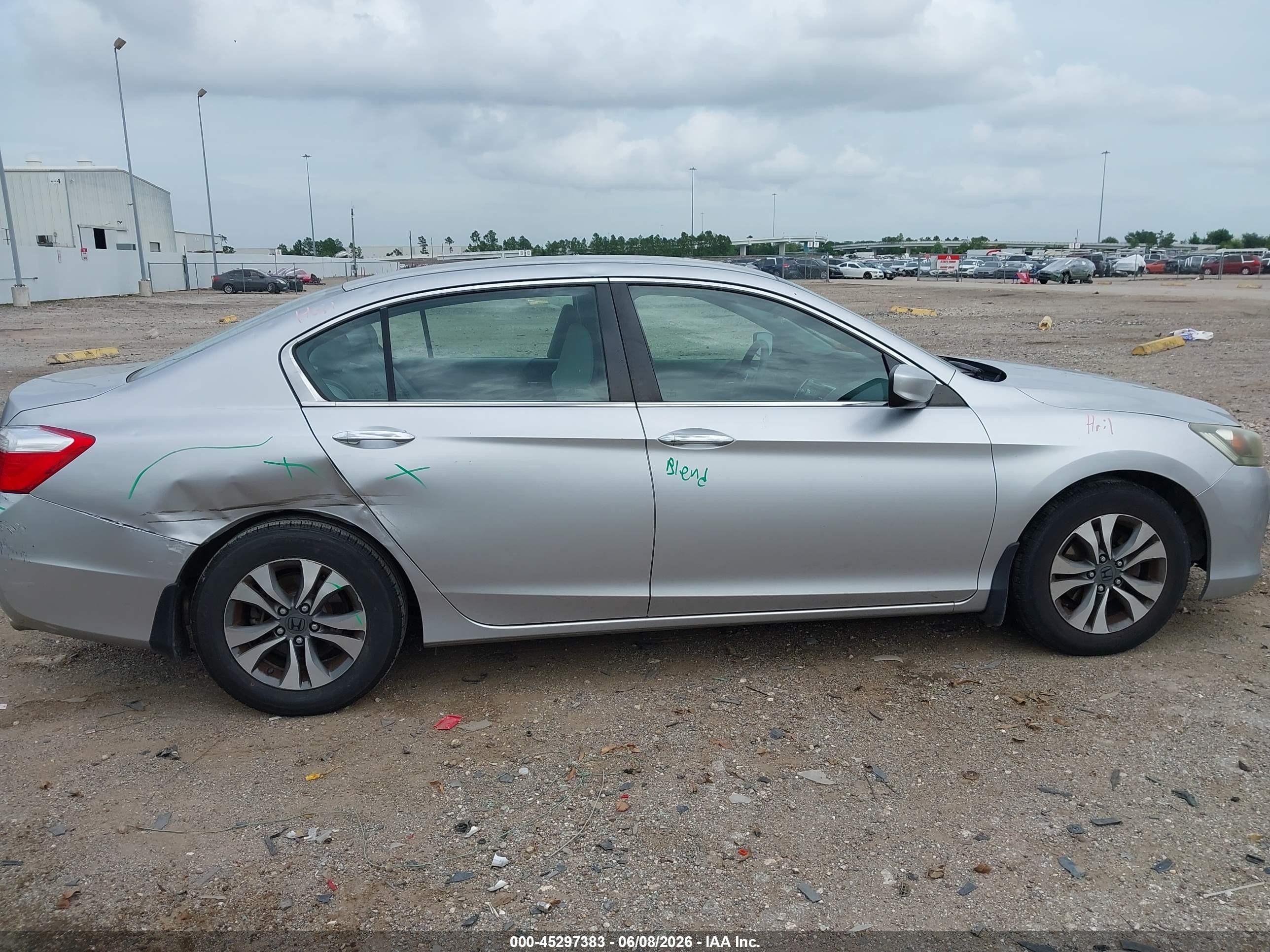 2013 Honda Accord Lx Silver vin: 1HGCR2F32DA101770