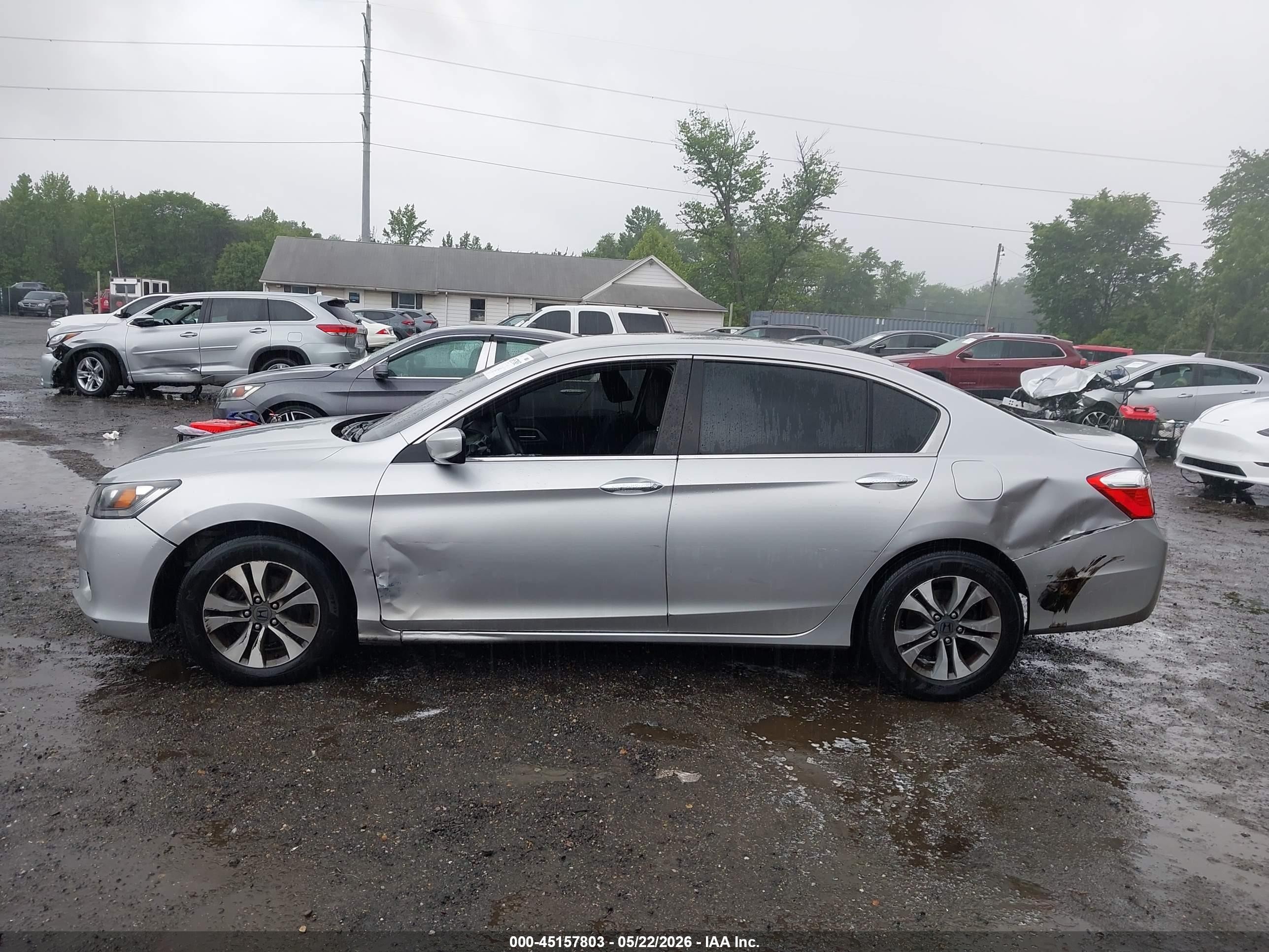 2013 Honda Accord Lx Silver vin: 1HGCR2F32DA123493