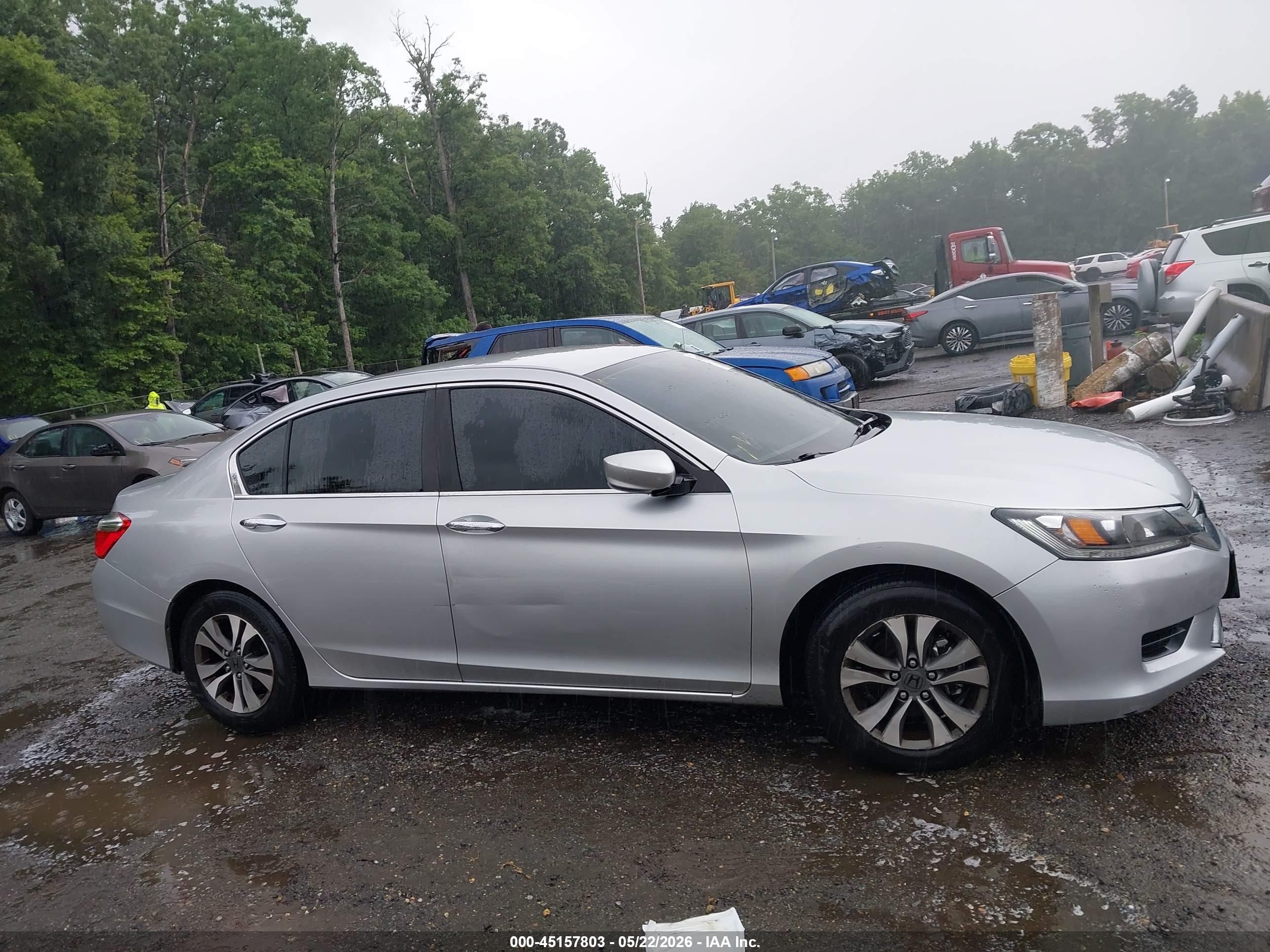 2013 Honda Accord Lx Silver vin: 1HGCR2F32DA123493