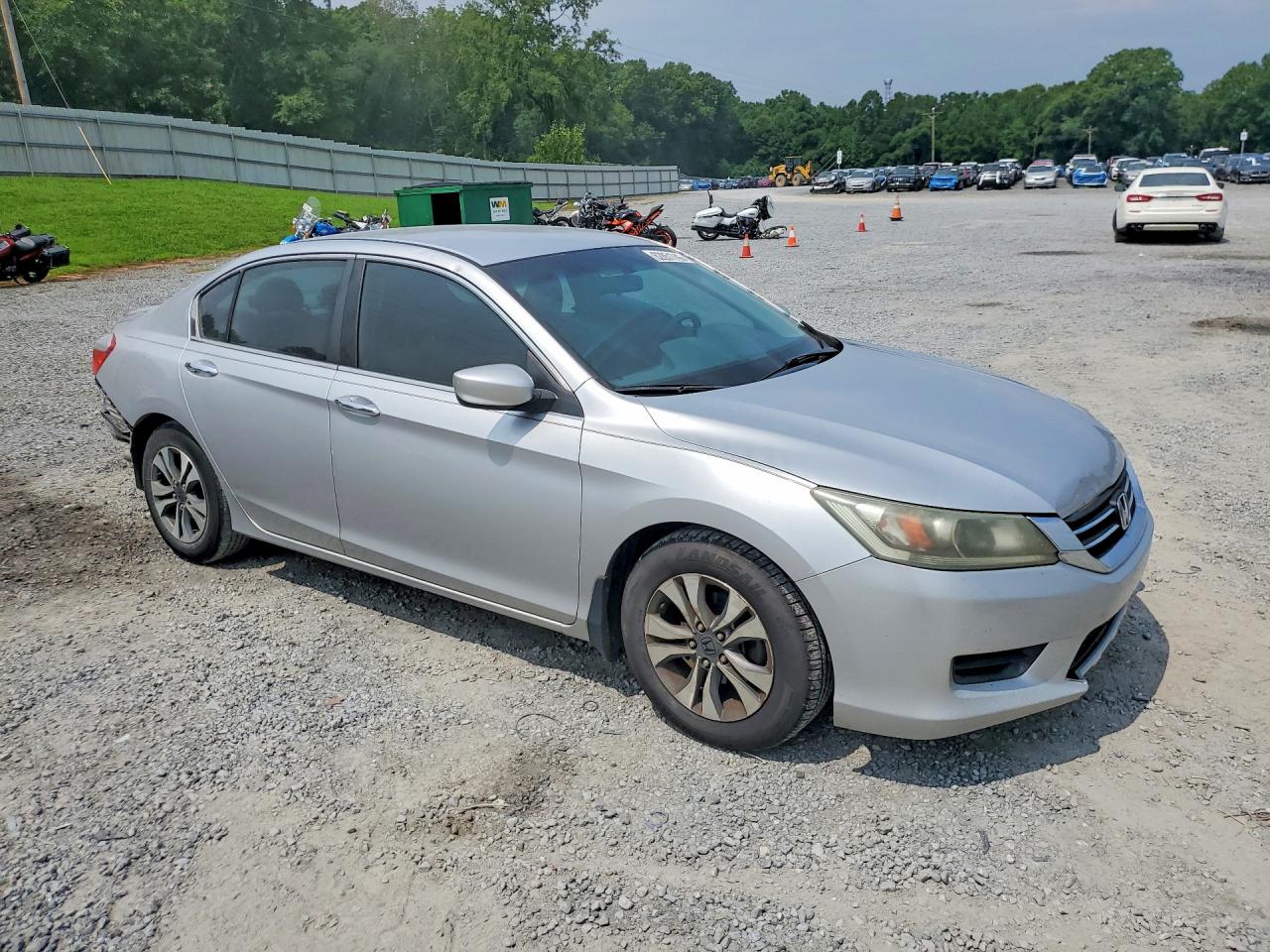 2013 Honda Accord Lx Silver vin: 1HGCR2F32DA135174