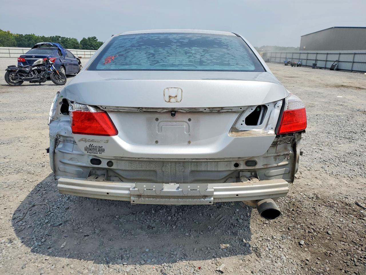 2013 Honda Accord Lx Silver vin: 1HGCR2F32DA135174