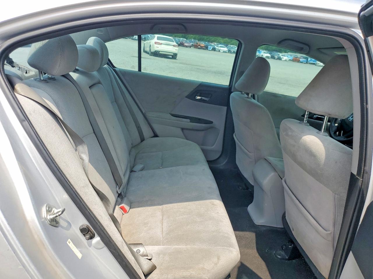 2013 Honda Accord Lx Silver vin: 1HGCR2F32DA135174