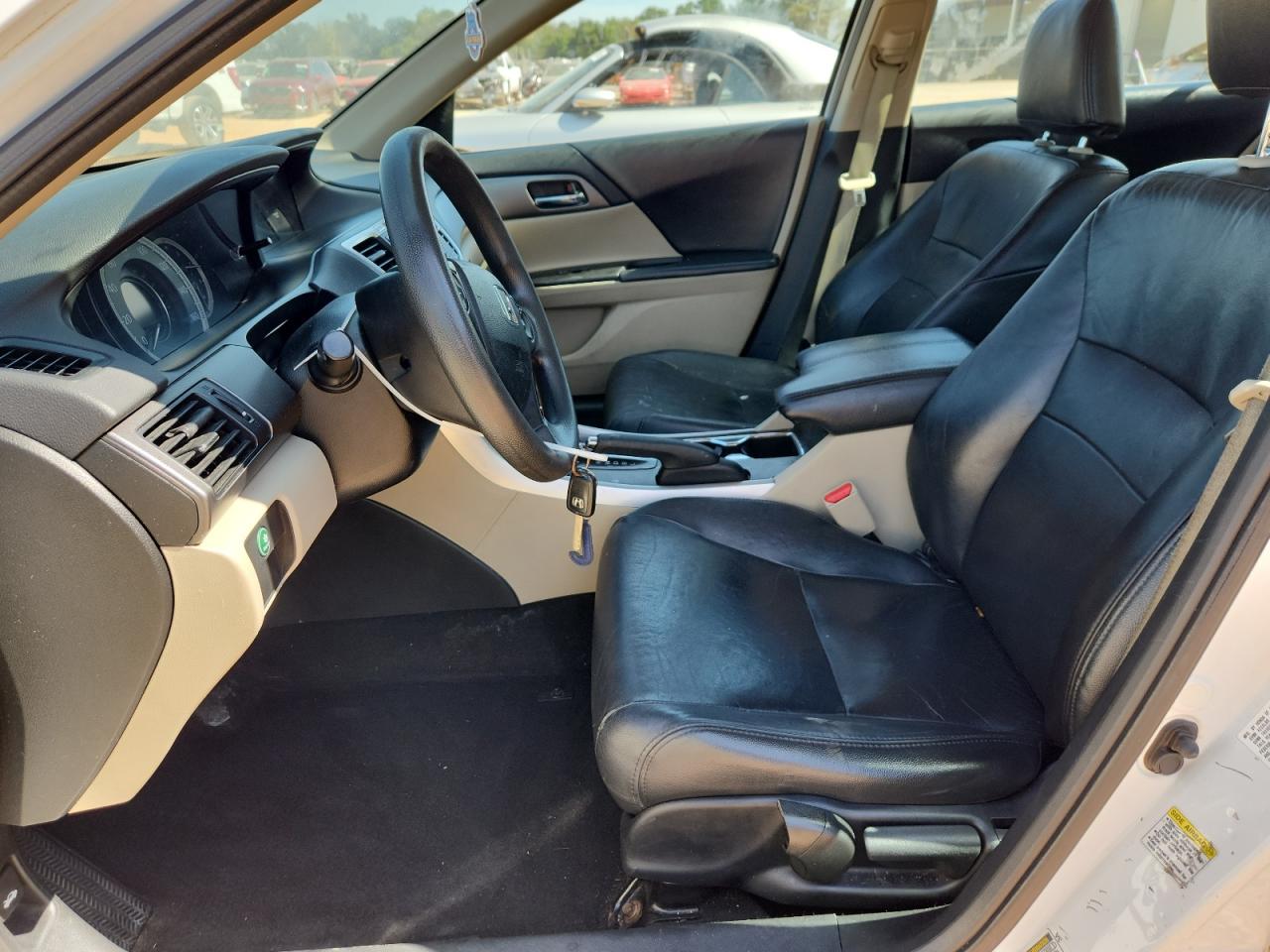 2013 Honda Accord Lx White vin: 1HGCR2F32DA141444