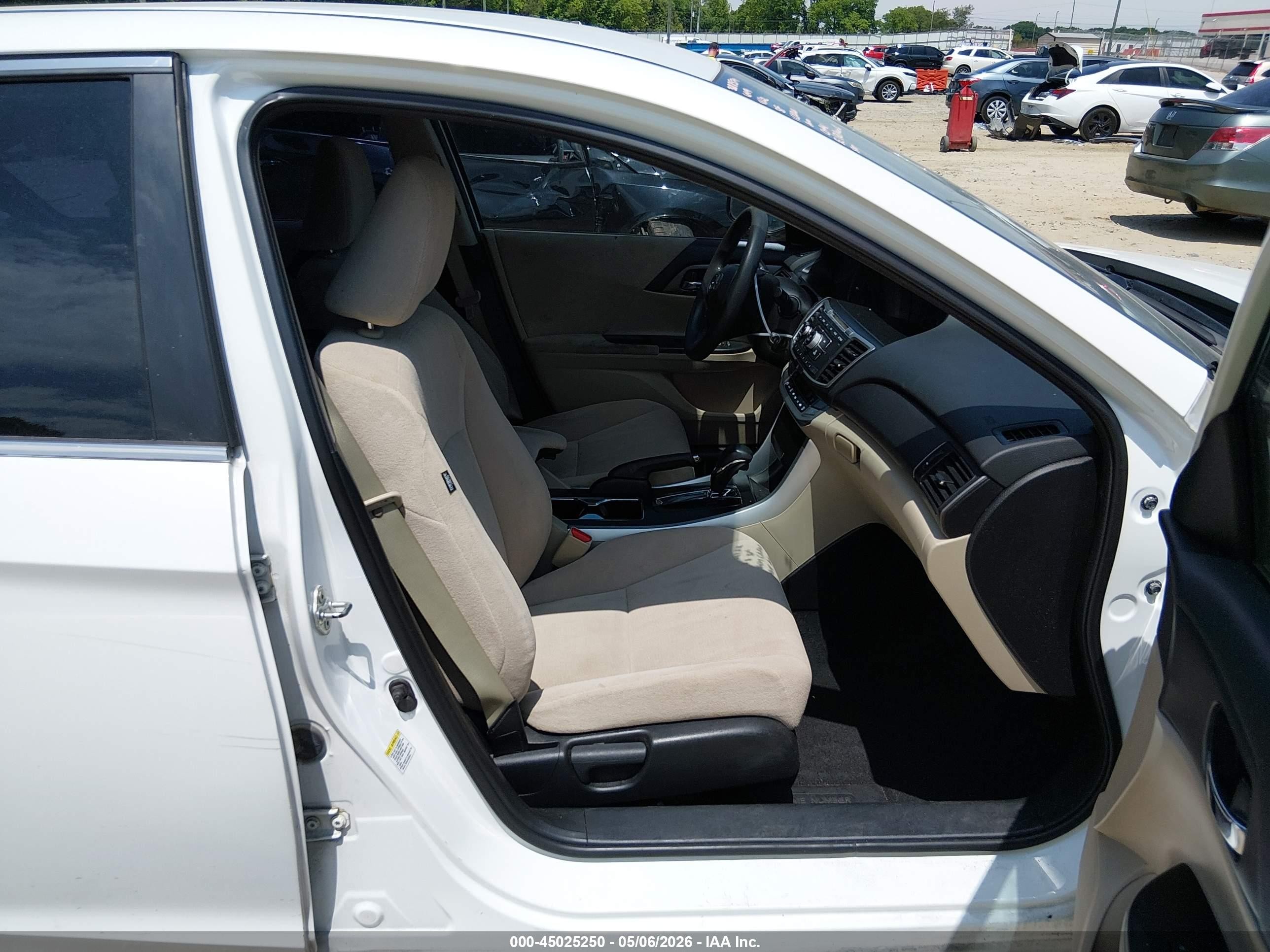 2013 Honda Accord Lx White vin: 1HGCR2F32DA155909