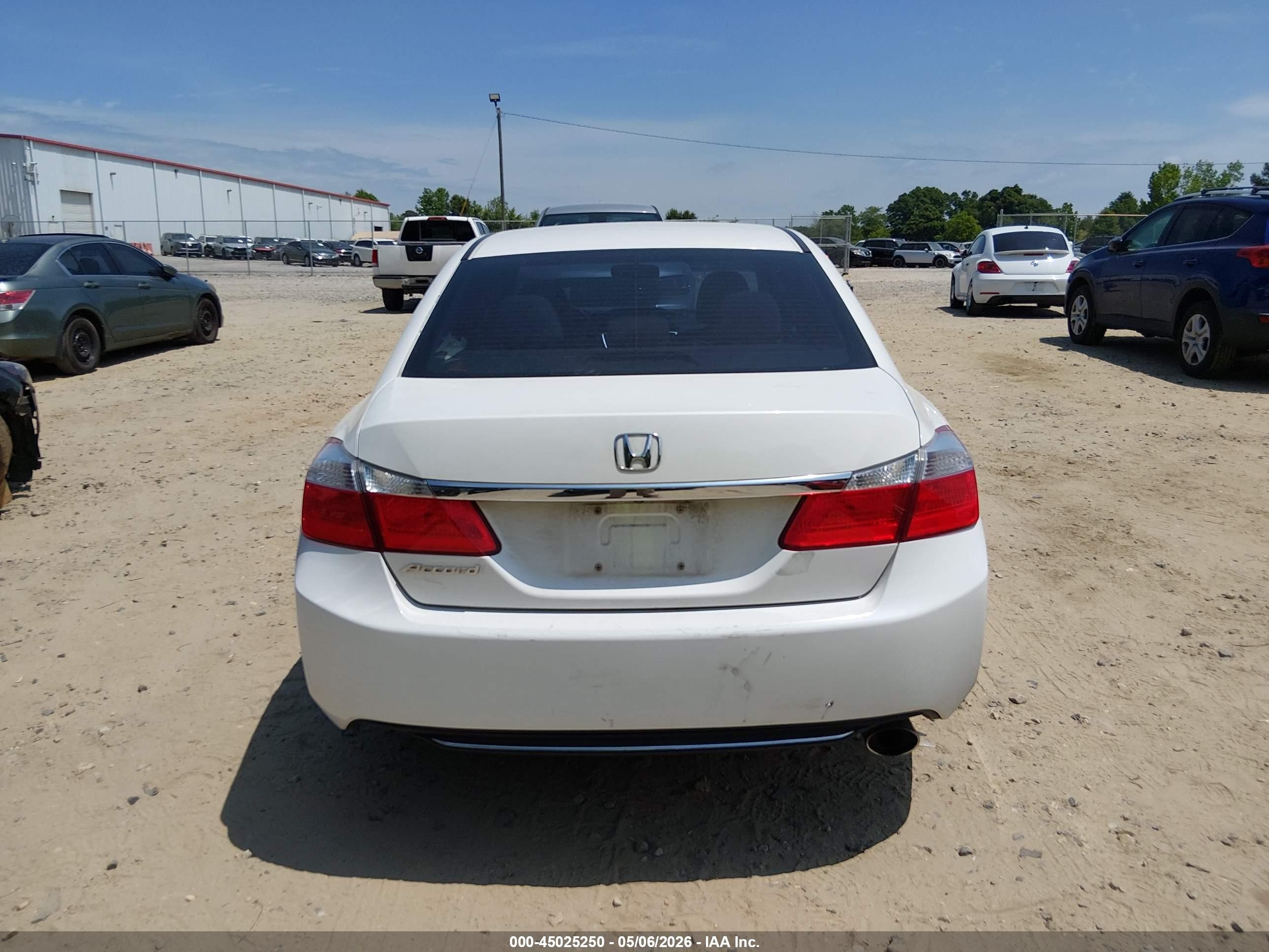 2013 Honda Accord Lx White vin: 1HGCR2F32DA155909
