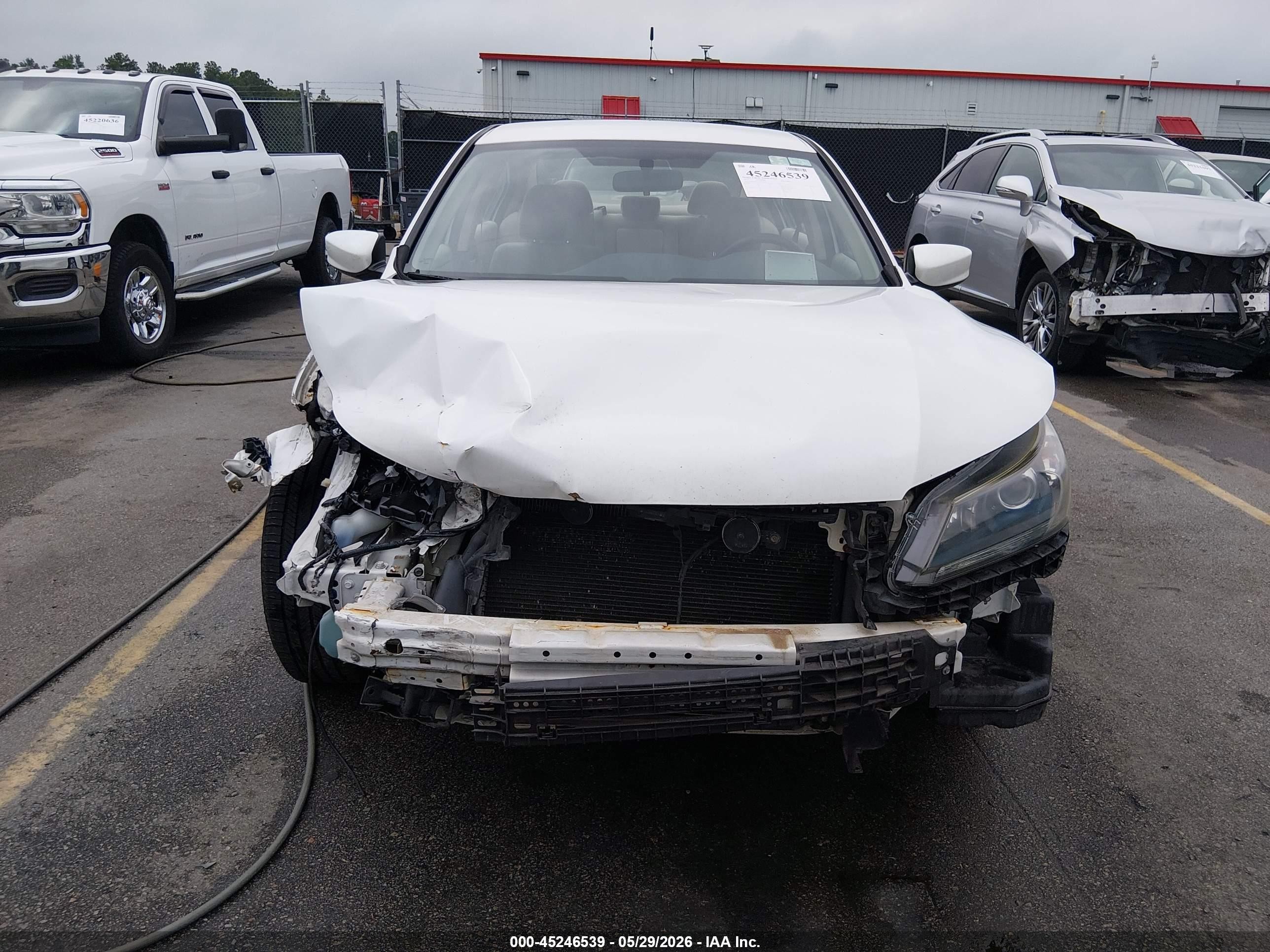 2013 Honda Accord Lx White vin: 1HGCR2F32DA230611
