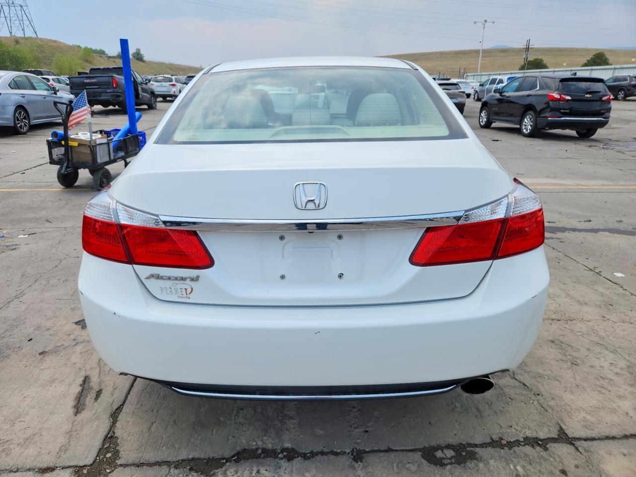 2013 Honda Accord Lx White vin: 1HGCR2F32DA262541