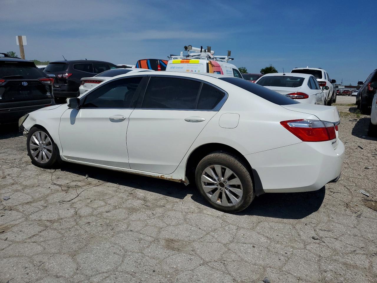 2013 Honda Accord Lx White vin: 1HGCR2F32DA803801