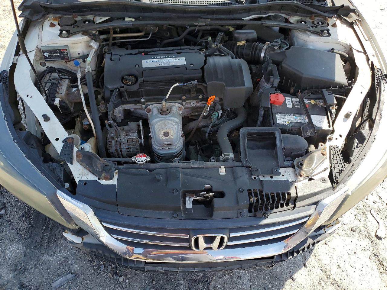 2013 Honda Accord Lx White vin: 1HGCR2F32DA803801