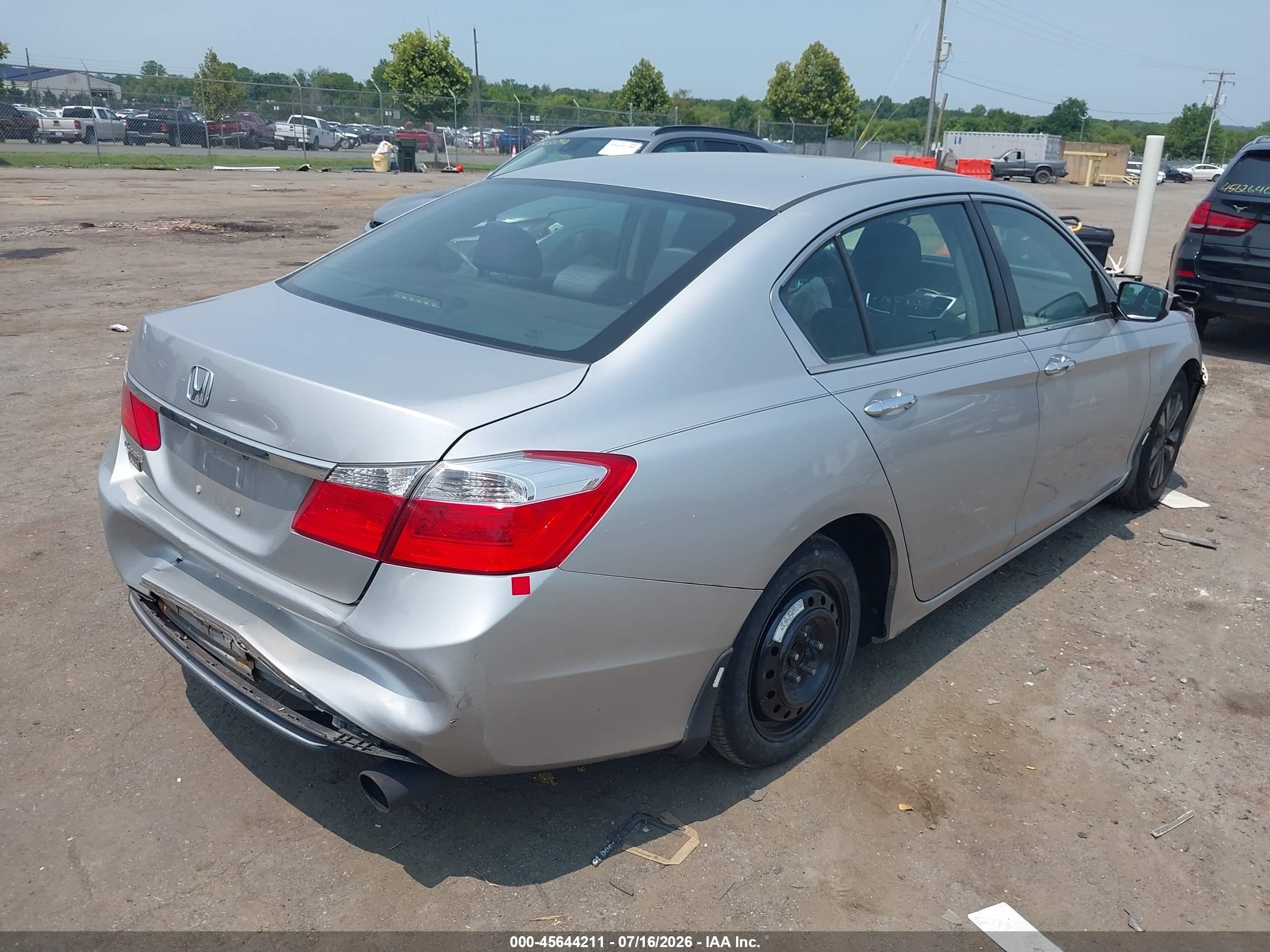 2014 Honda Accord Lx Silver vin: 1HGCR2F32EA016560