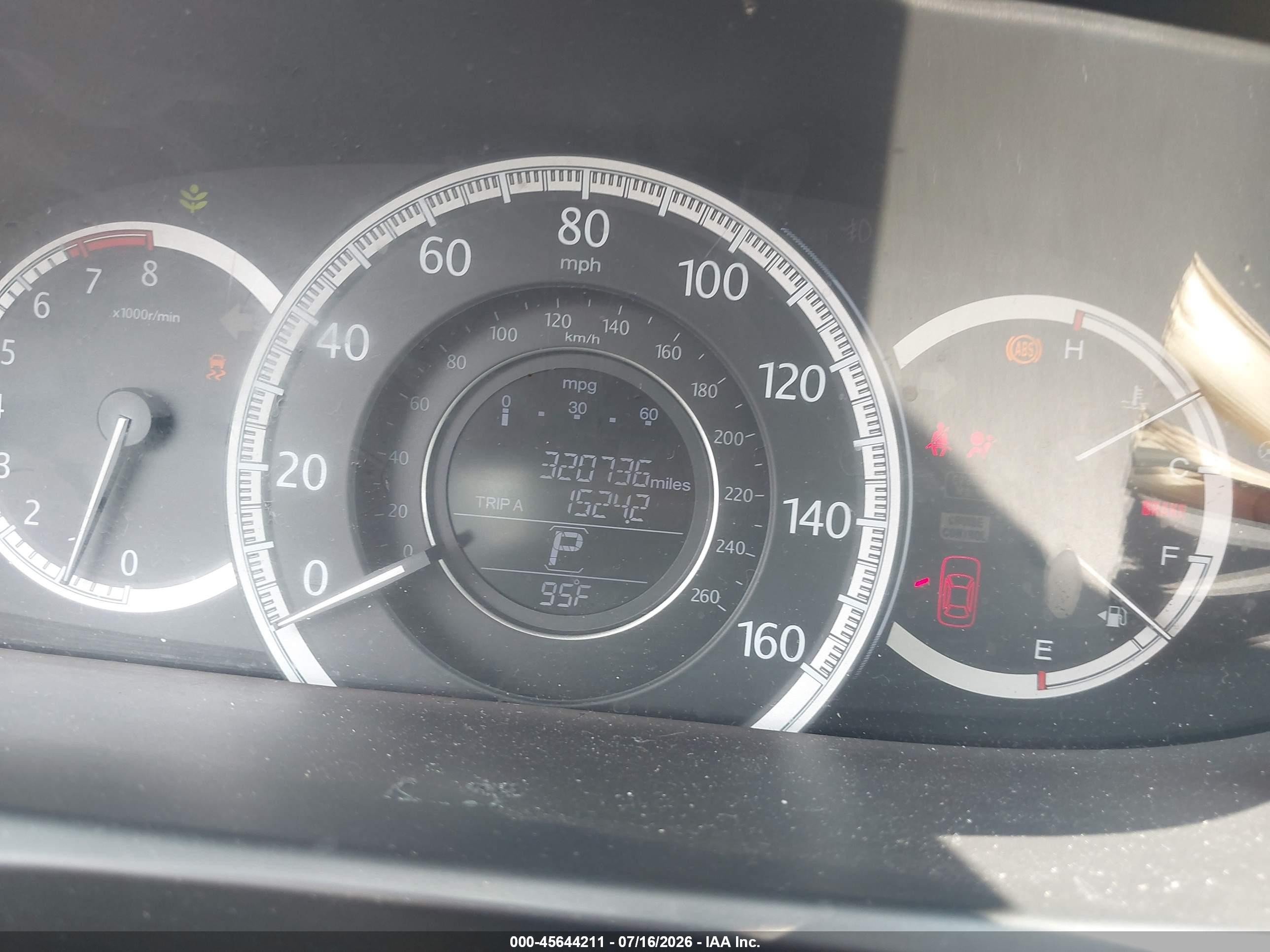 2014 Honda Accord Lx Silver vin: 1HGCR2F32EA016560