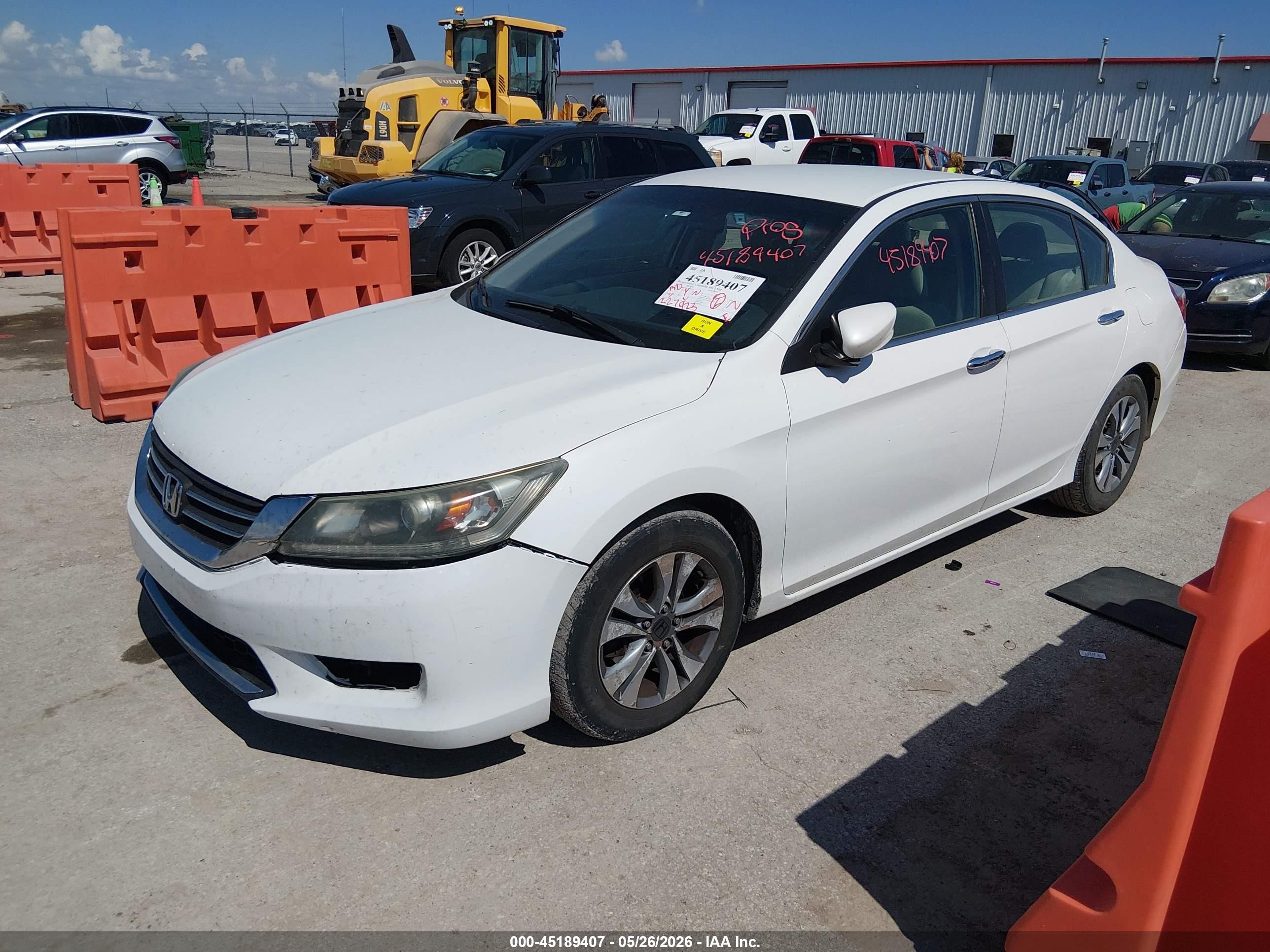 2014 Honda Accord Lx White vin: 1HGCR2F32EA136228