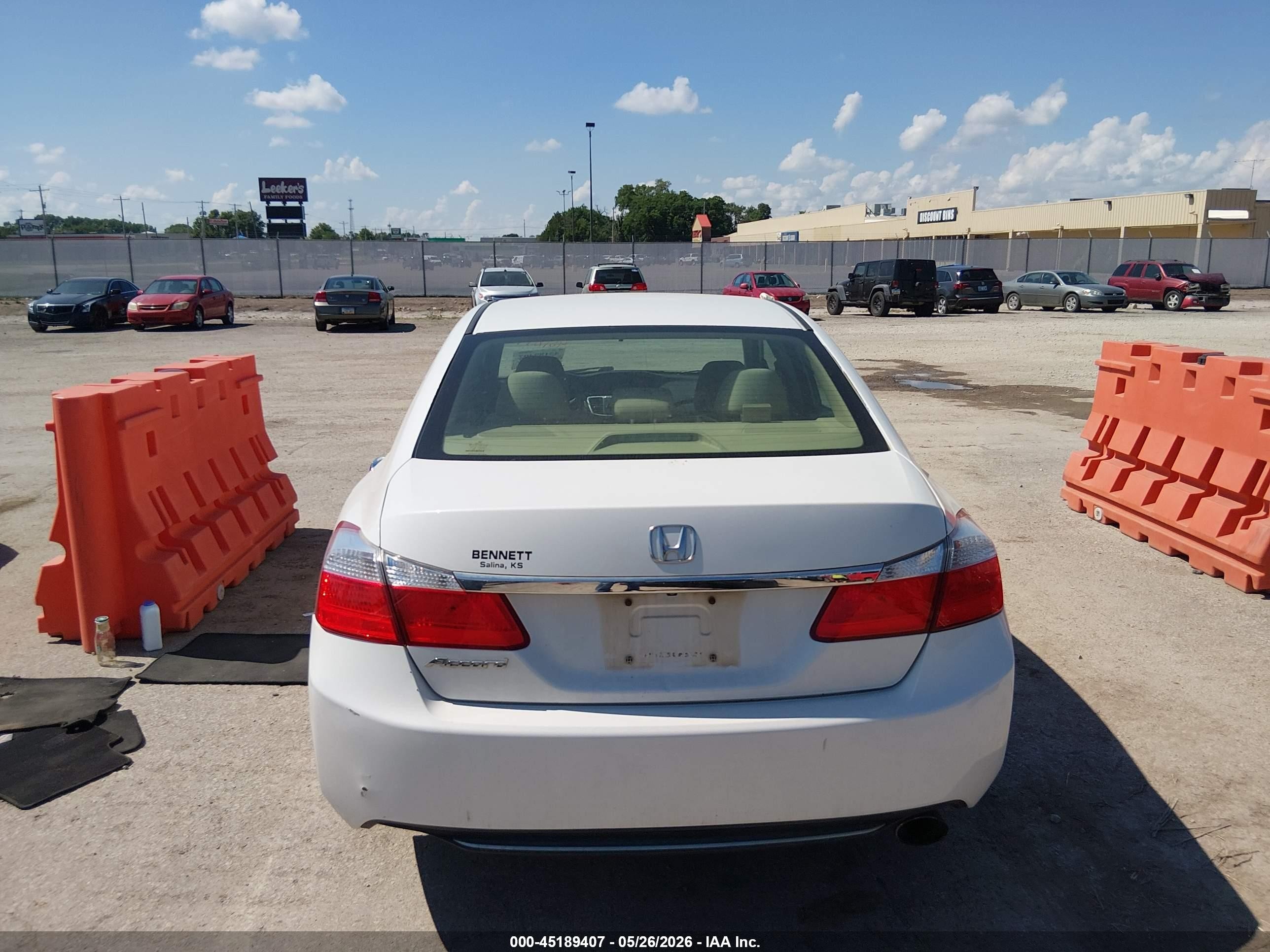 2014 Honda Accord Lx White vin: 1HGCR2F32EA136228
