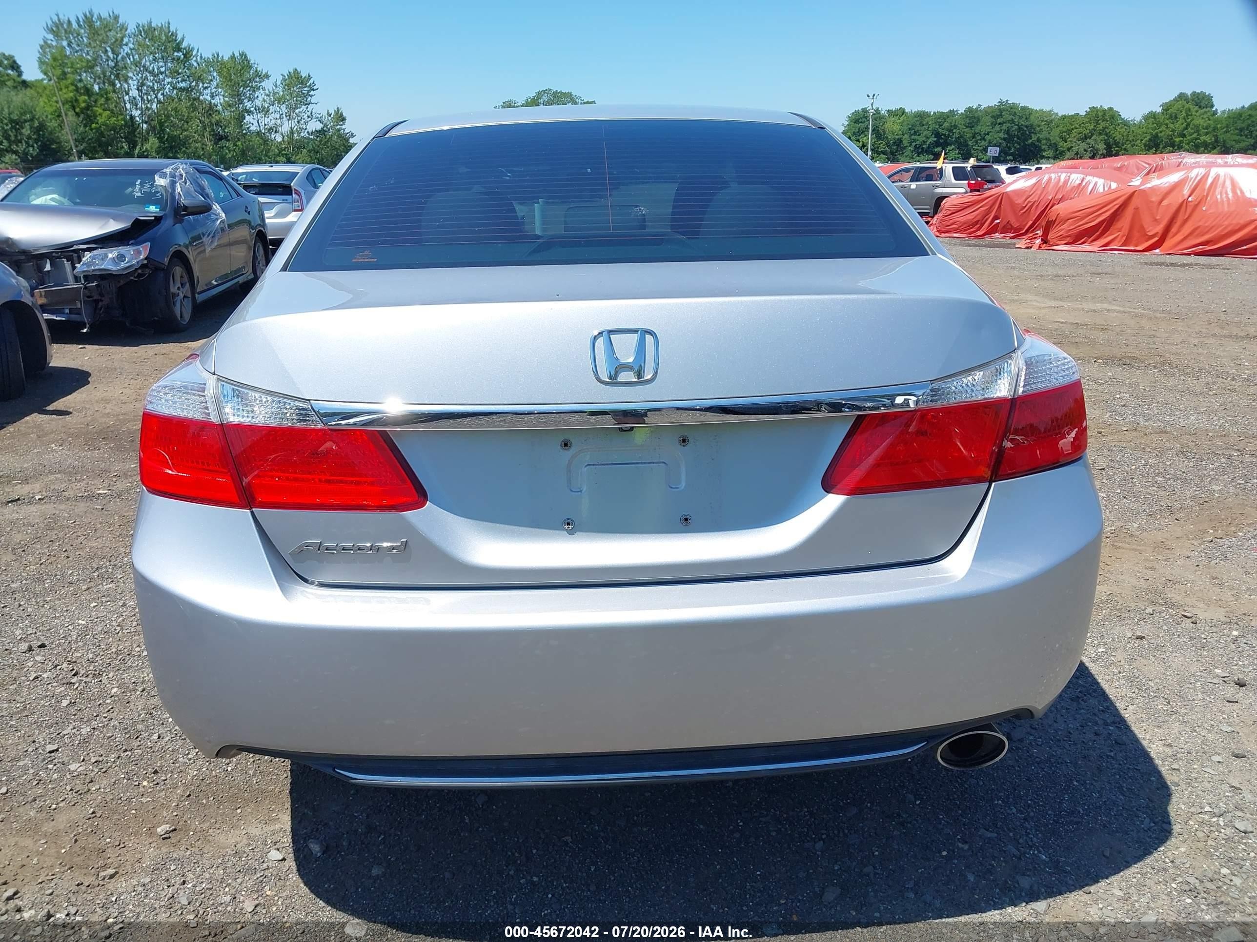 2015 Honda Accord Lx Серебряный vin: 1HGCR2F32FA033201