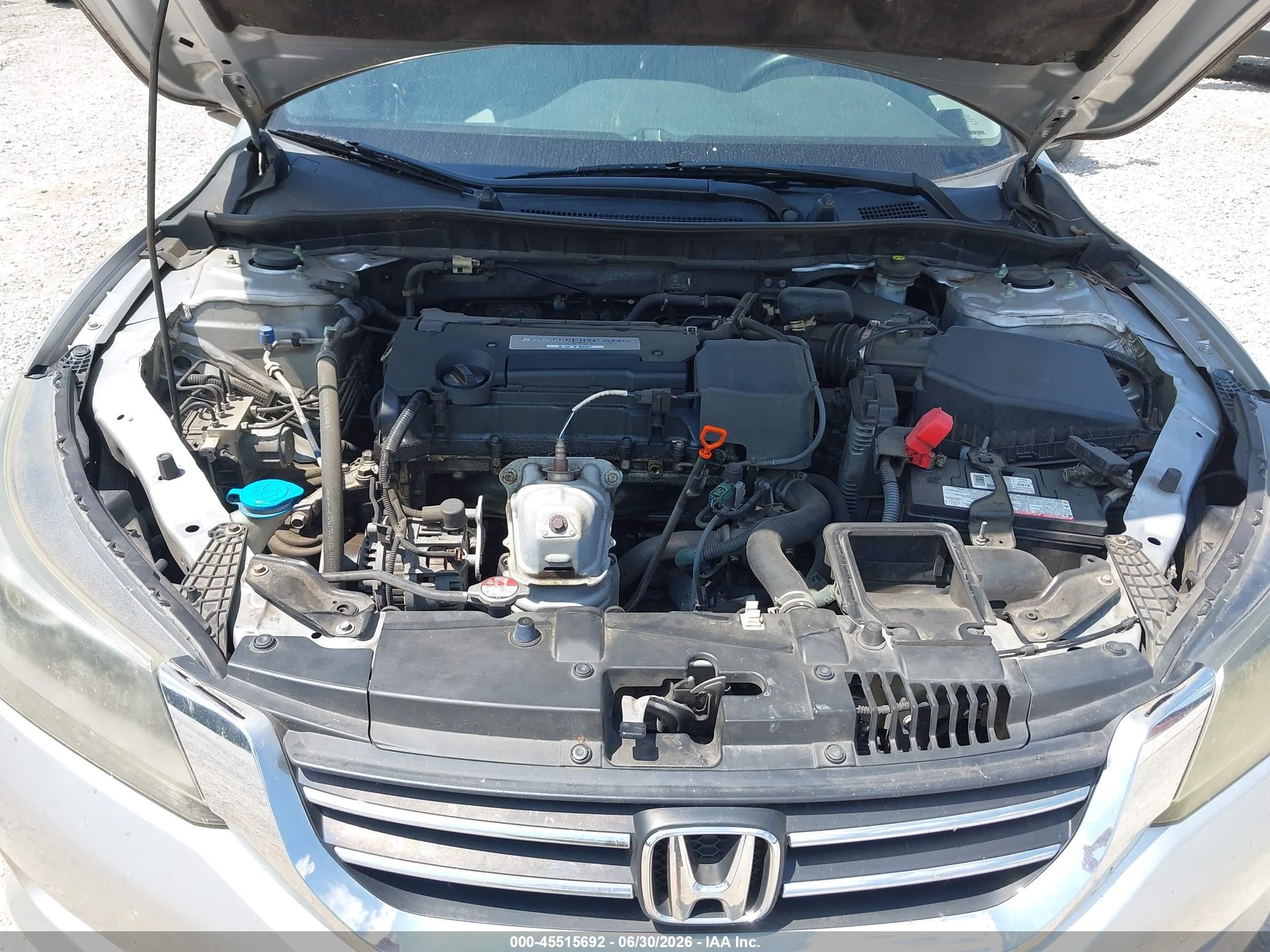 2015 Honda Accord Lx Серебряный vin: 1HGCR2F32FA072886