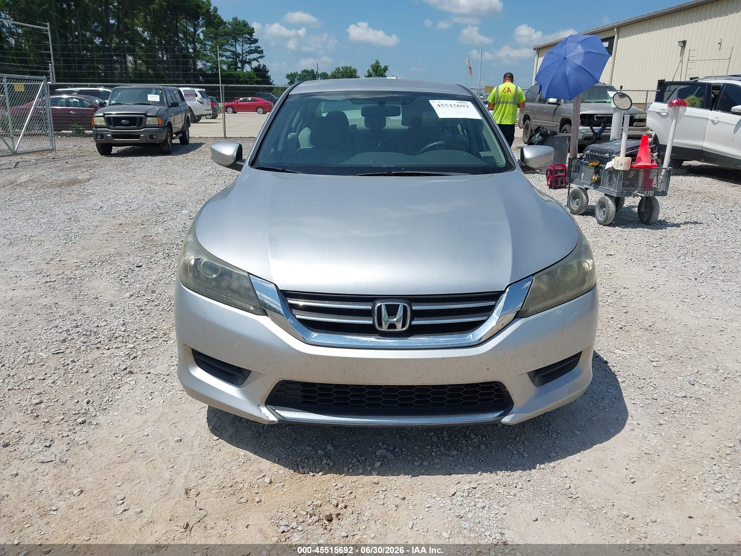 2015 Honda Accord Lx Серебряный vin: 1HGCR2F32FA072886
