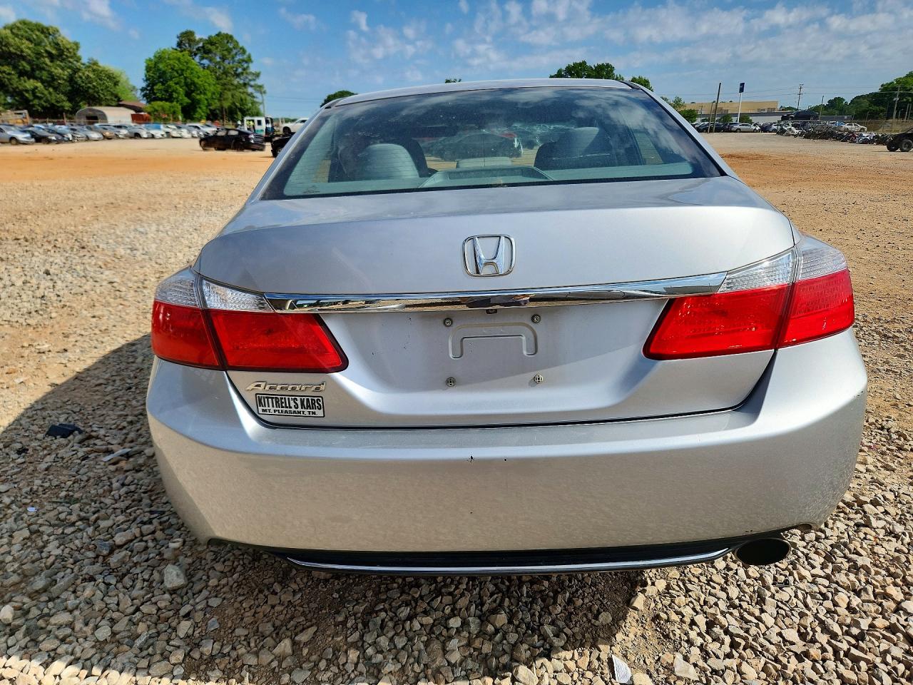 2015 Honda Accord Lx Silver vin: 1HGCR2F32FA085475