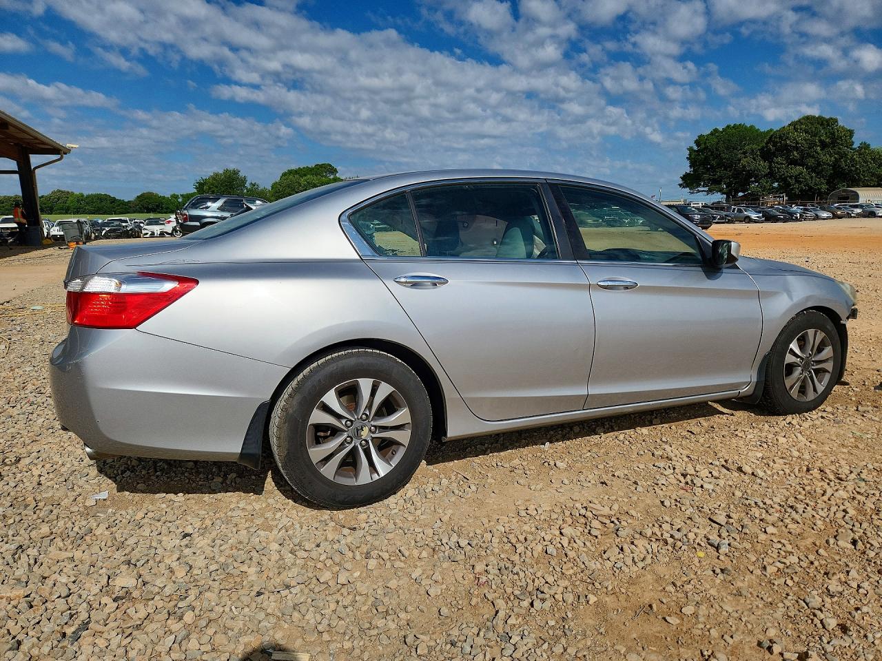 2015 Honda Accord Lx Silver vin: 1HGCR2F32FA085475