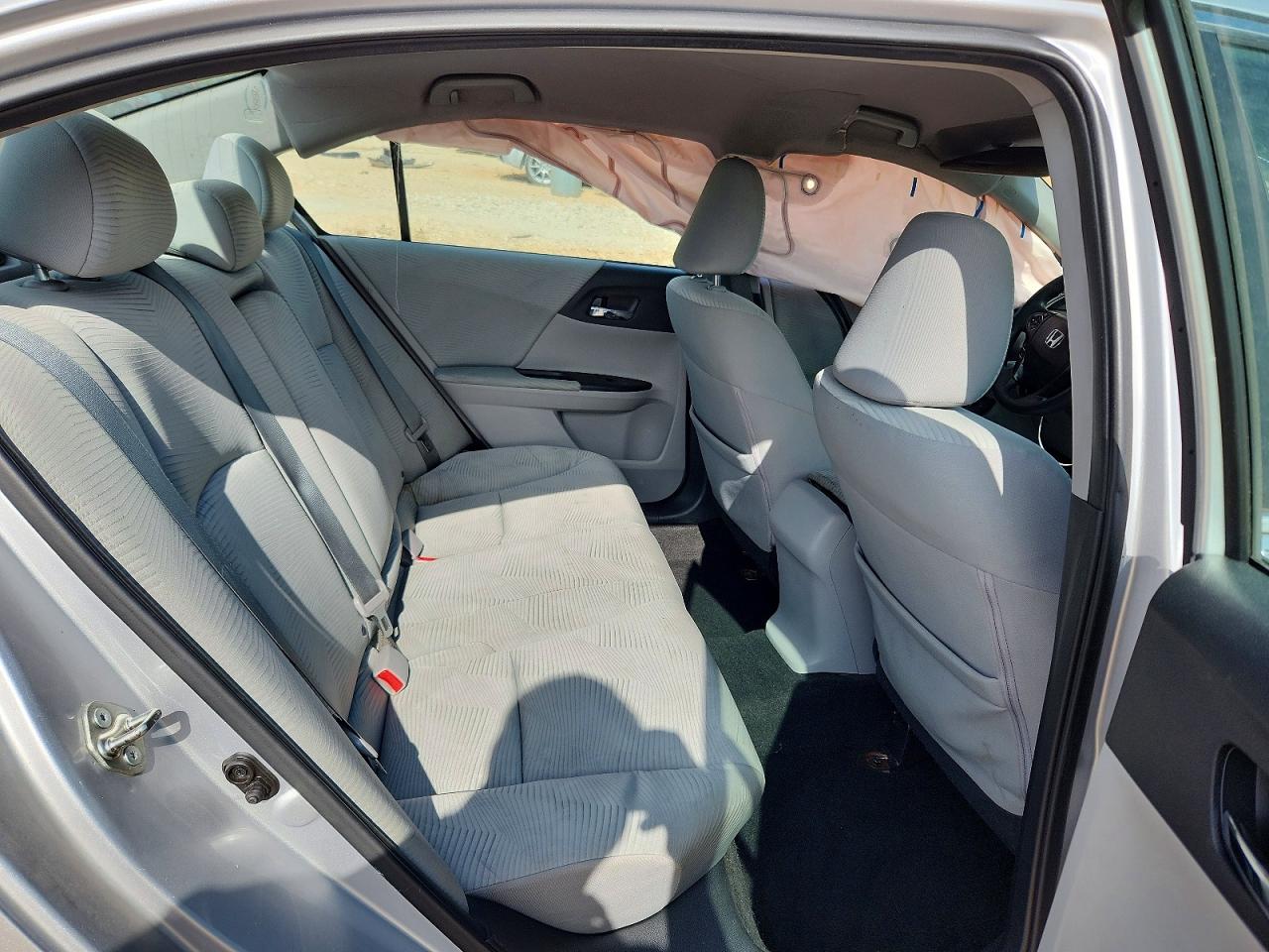 2015 Honda Accord Lx Silver vin: 1HGCR2F32FA085475