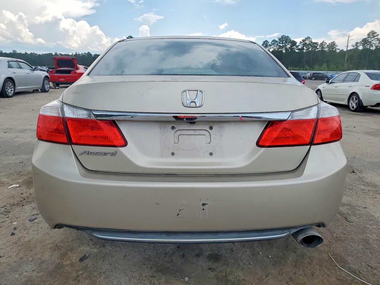 2015 Honda Accord Lx Gold vin: 1HGCR2F32FA162989