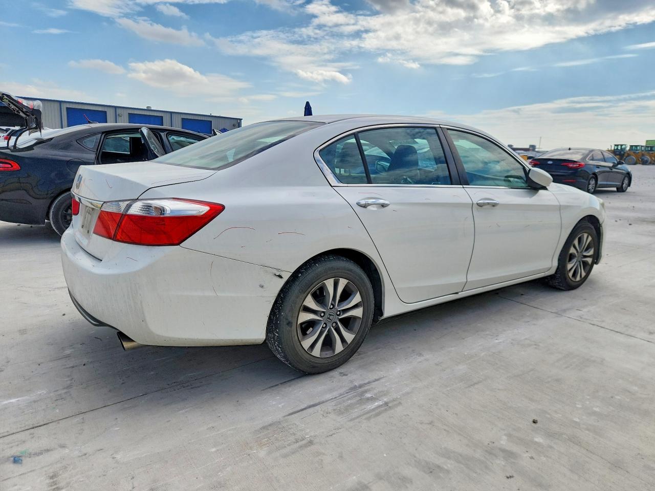 2015 Honda Accord Lx Белый vin: 1HGCR2F32FA172728