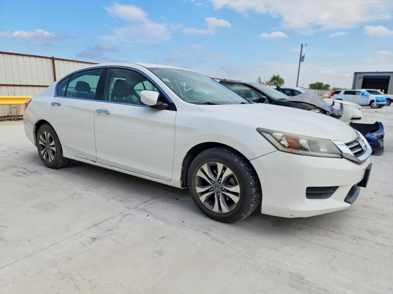 2015 Honda Accord Lx Белый vin: 1HGCR2F32FA172728