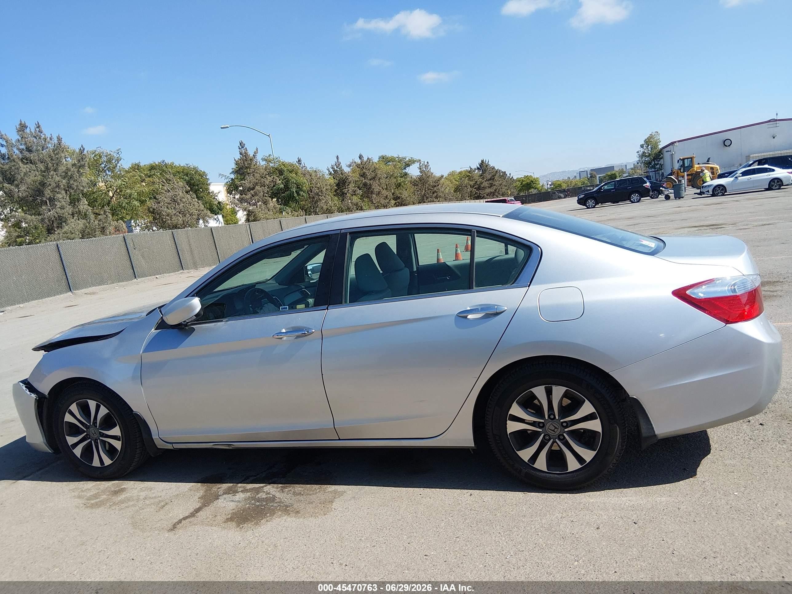 2015 Honda Accord Lx Silver vin: 1HGCR2F32FA187908